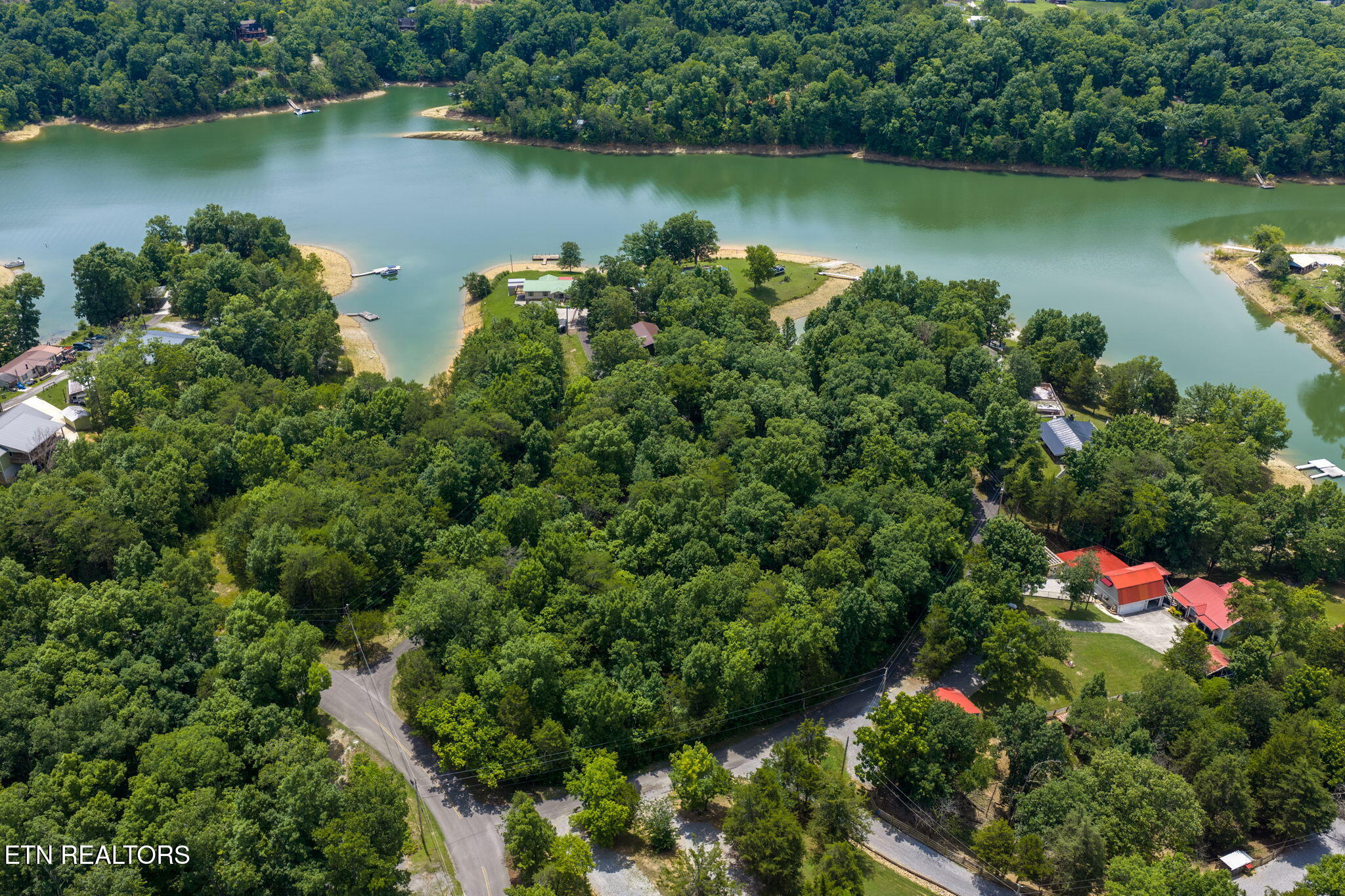 1909 Cheyene Trail Dandridge TN 37725