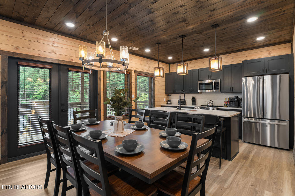 580 Warbonnet Way Pigeon Forge TN 37863