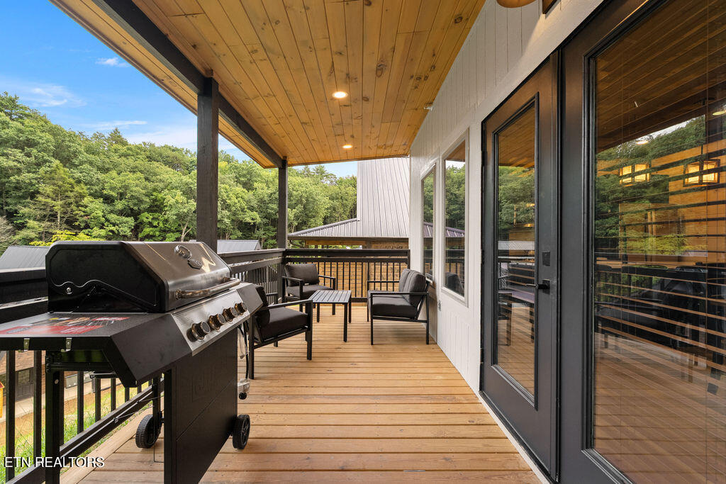 580 Warbonnet Way Pigeon Forge TN 37863