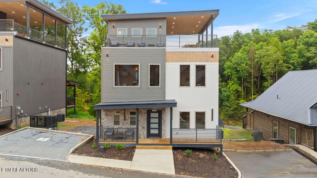 580 Warbonnet Way Pigeon Forge TN 37863