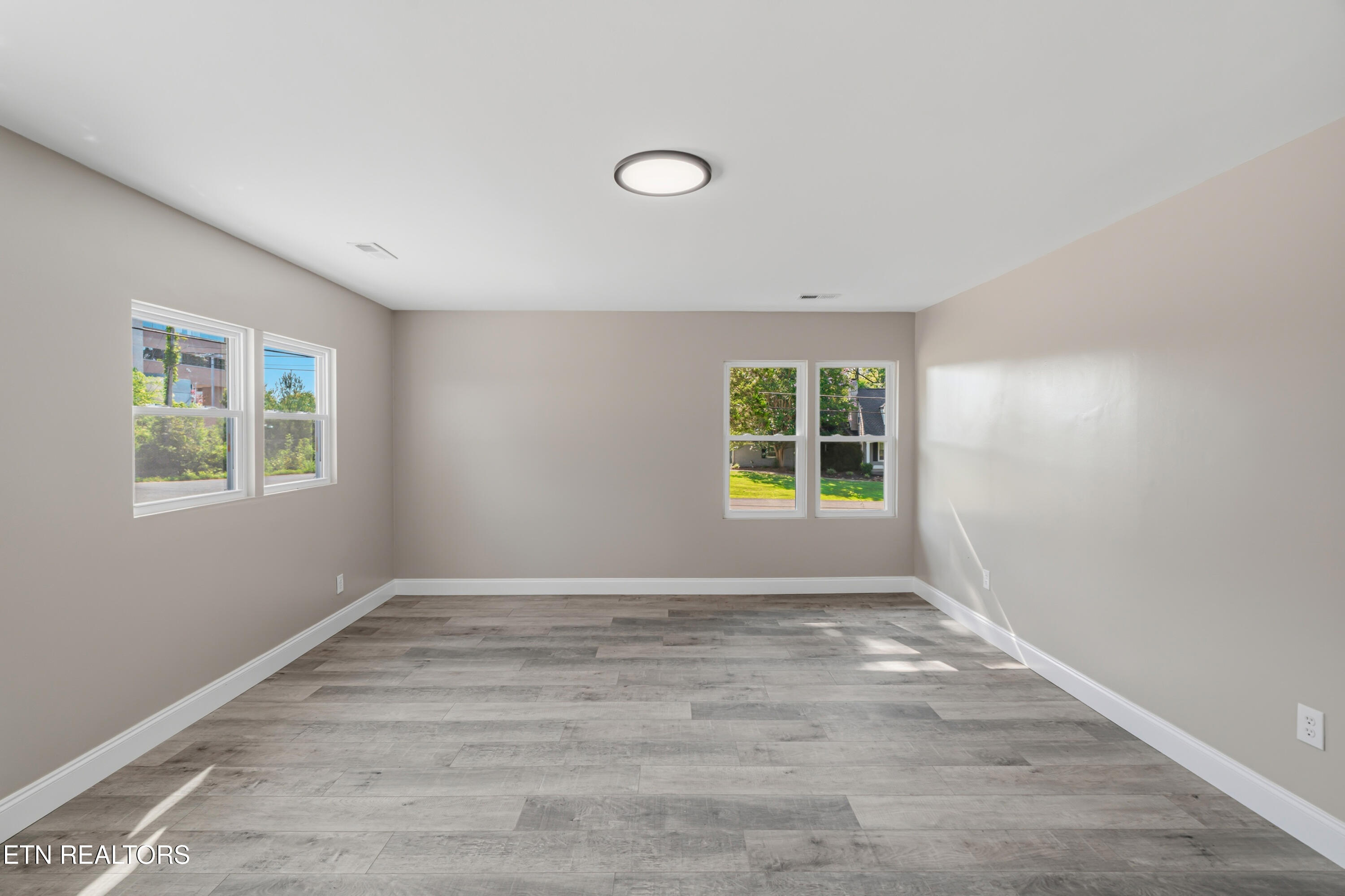 349 Land Oak Road Knoxville TN 37922