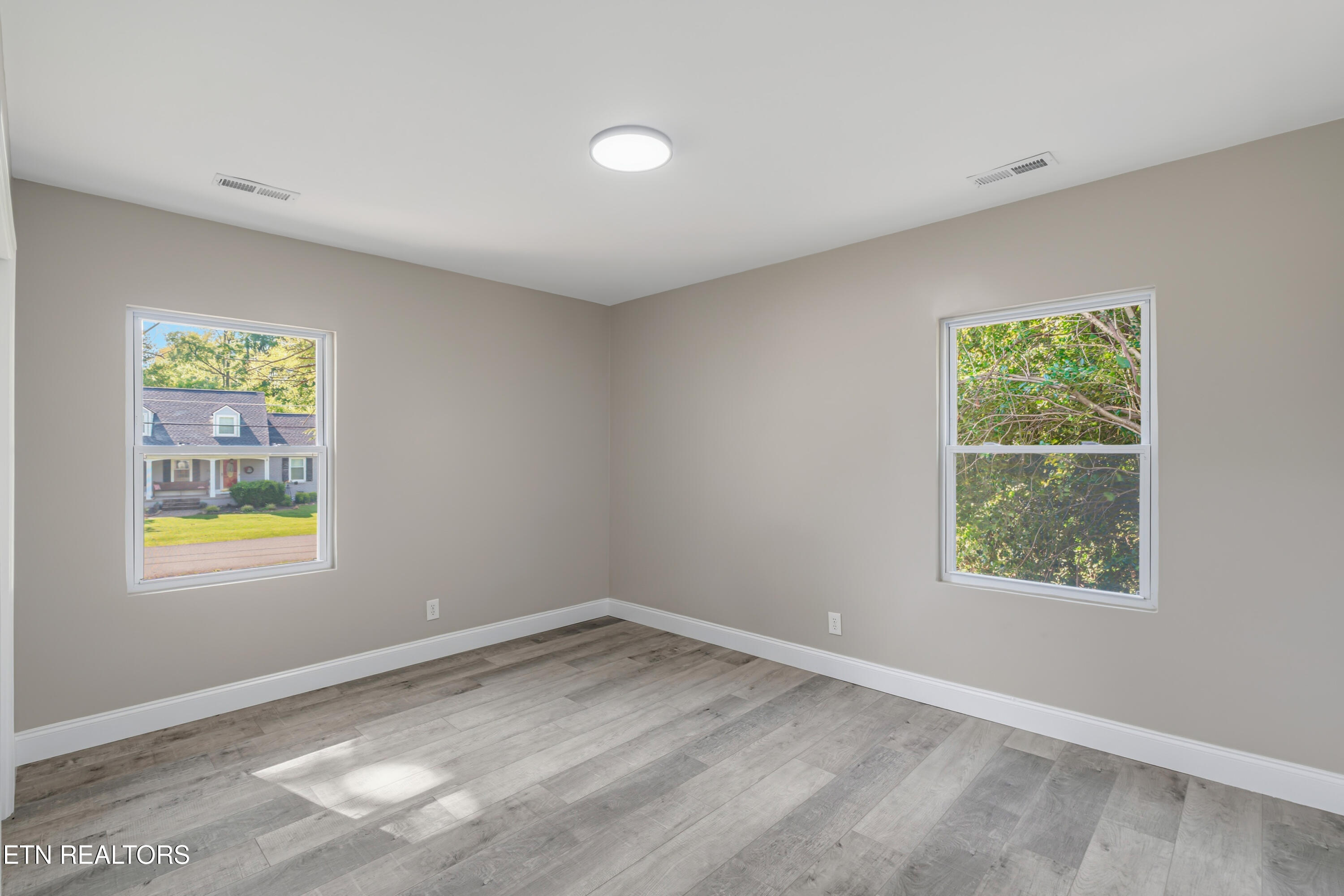 349 Land Oak Road Knoxville TN 37922