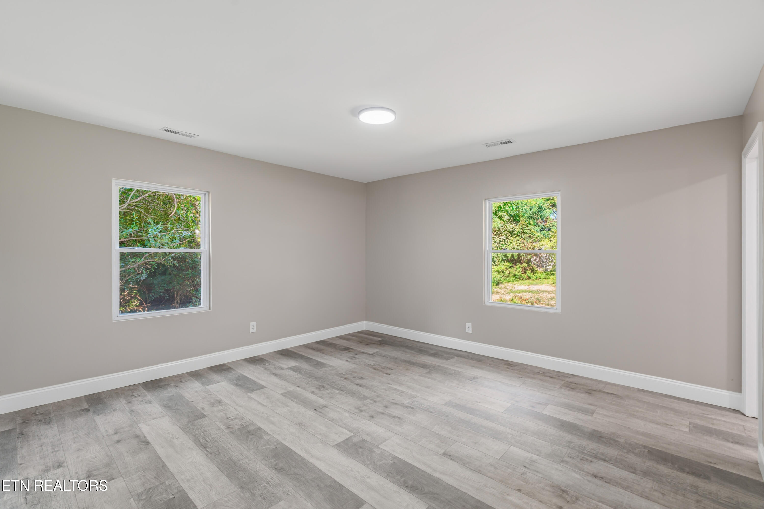 349 Land Oak Road Knoxville TN 37922