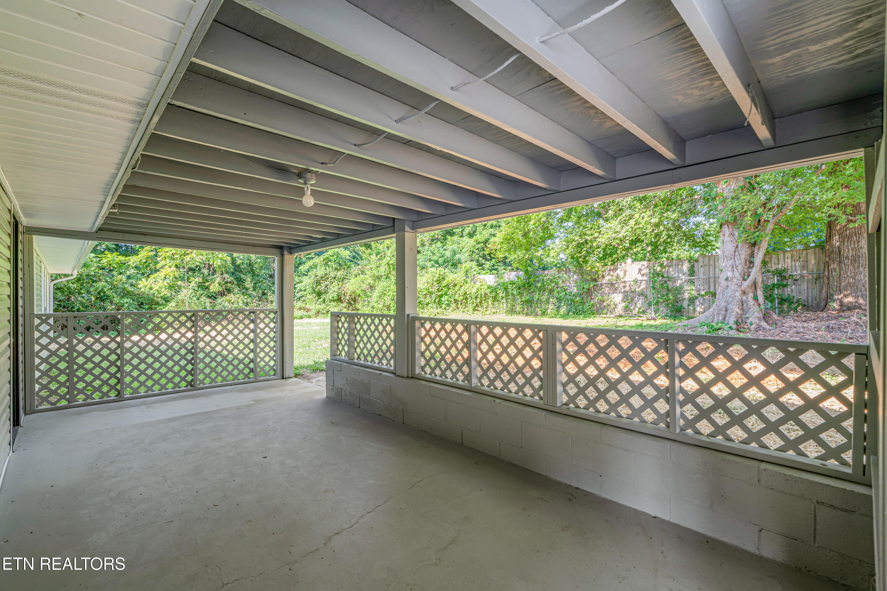349 Land Oak Road Knoxville TN 37922