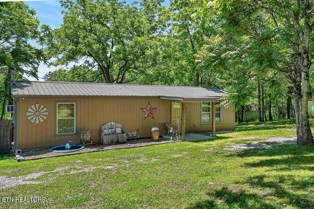 301 W Everett Street Sparta TN 38583
