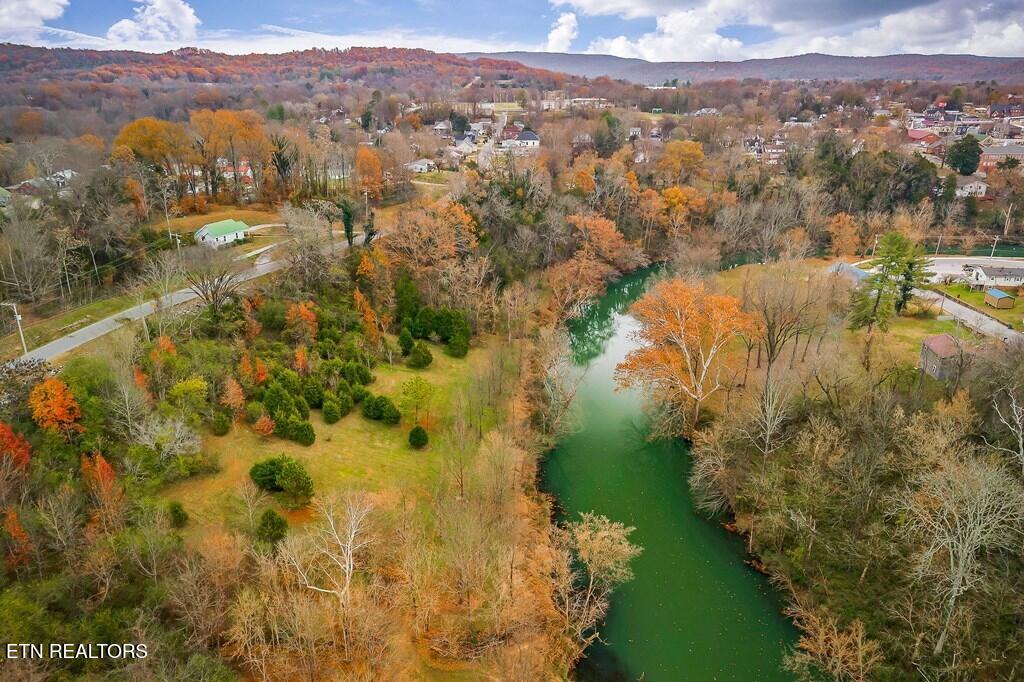 301 W Everett Street Sparta TN 38583