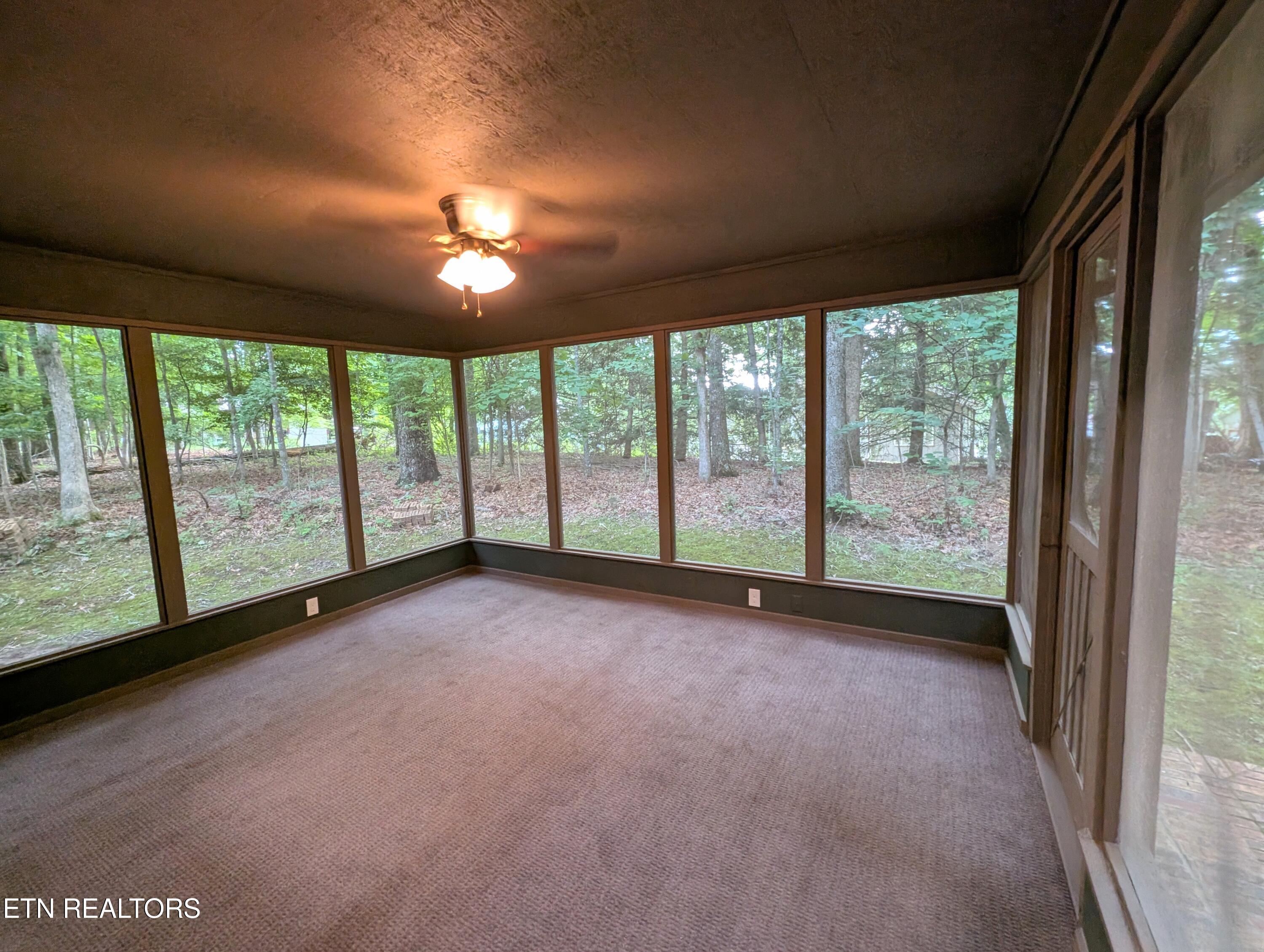 265 Lakewood Drive Crossville TN 38558