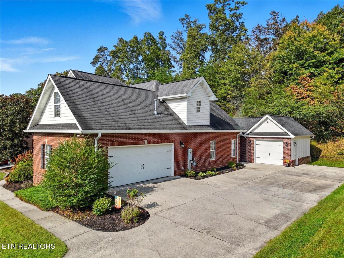 1372 Old Hickory Lane Lenoir City TN 37772