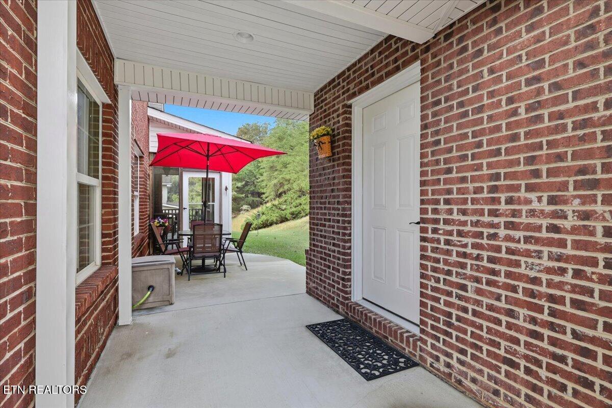 1372 Old Hickory Lane Lenoir City TN 37772