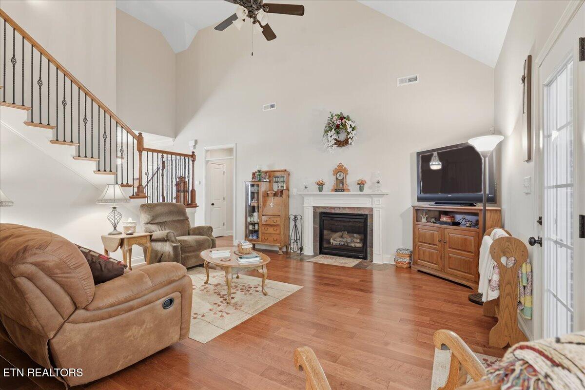 1372 Old Hickory Lane Lenoir City TN 37772