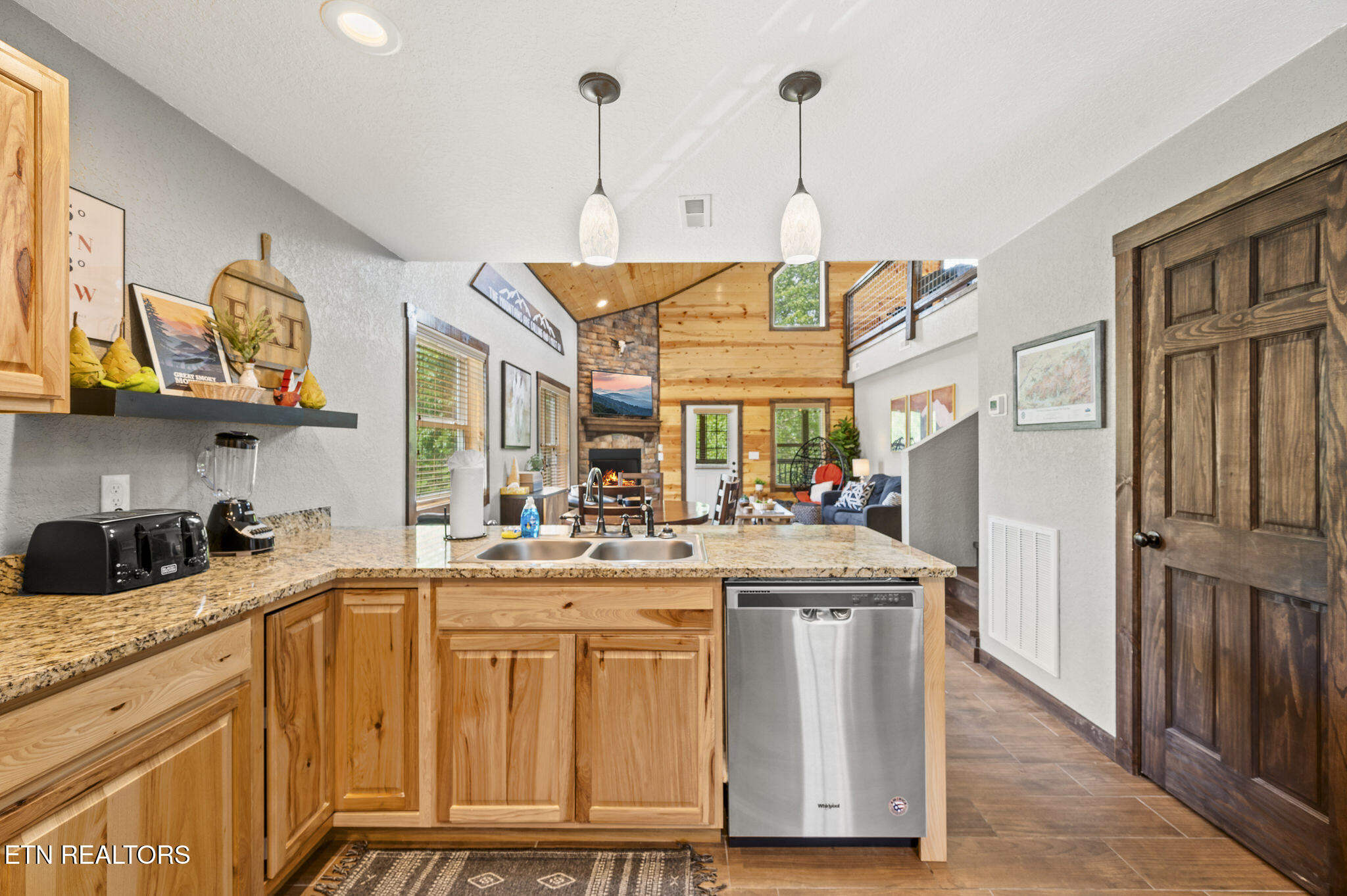 2046 Slippery Rock Circle Pigeon Forge TN 37862