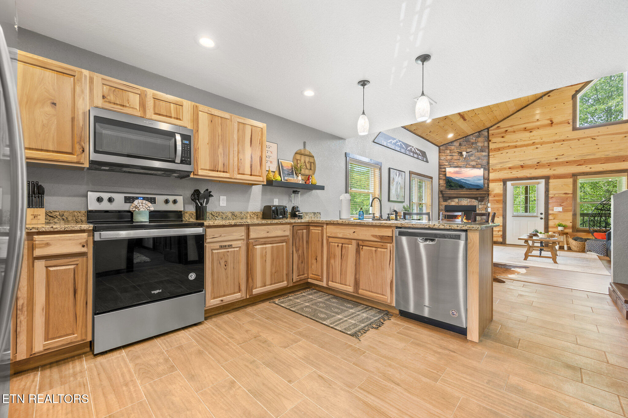 2046 Slippery Rock Circle Pigeon Forge TN 37862