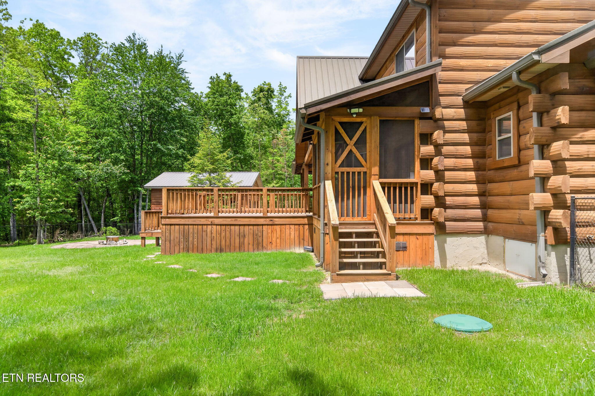 704 White Oak Road Monterey TN 38574