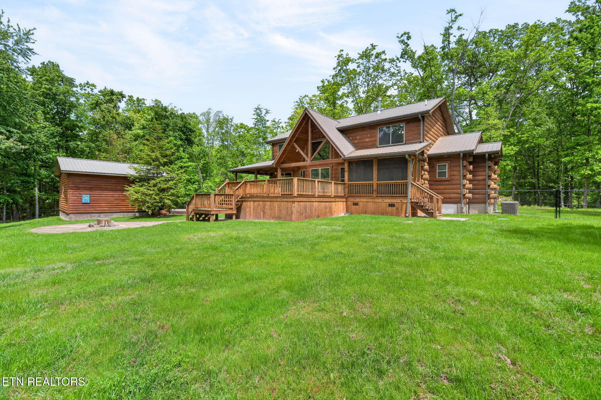 704 White Oak Road Monterey TN 38574