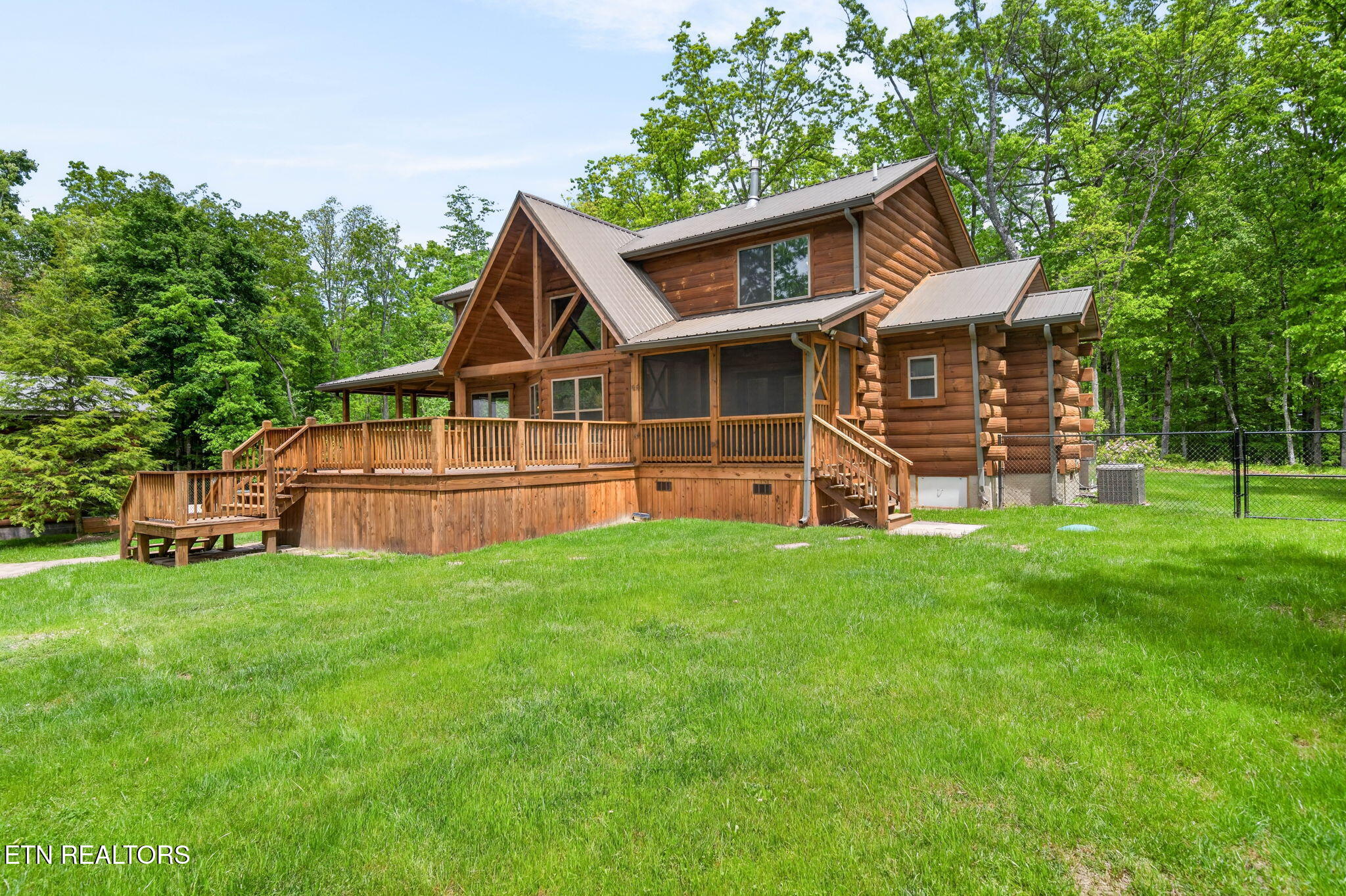 704 White Oak Road Monterey TN 38574