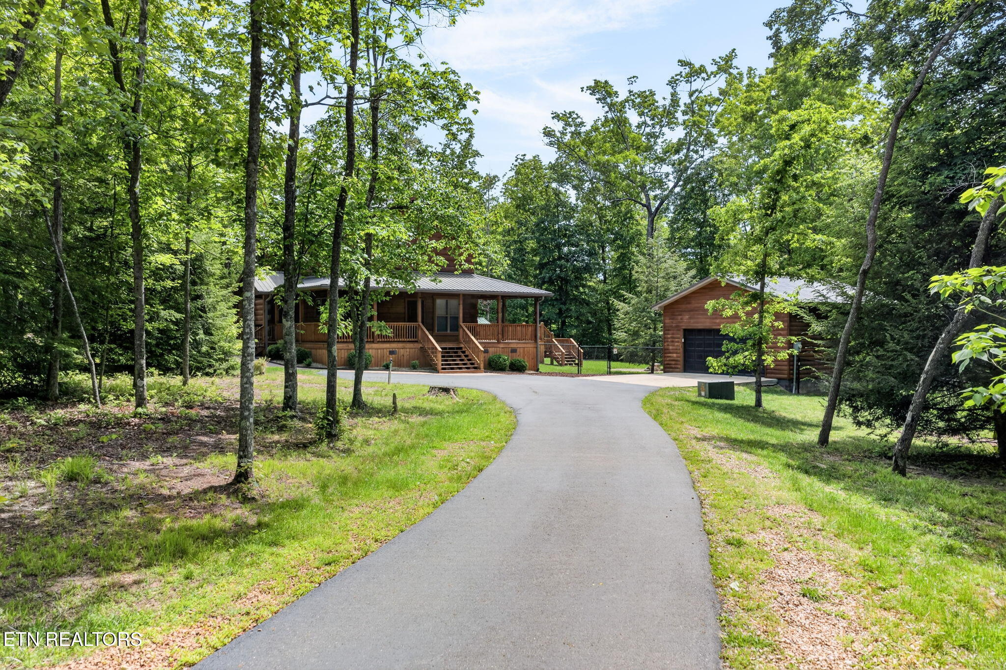 704 White Oak Road Monterey TN 38574