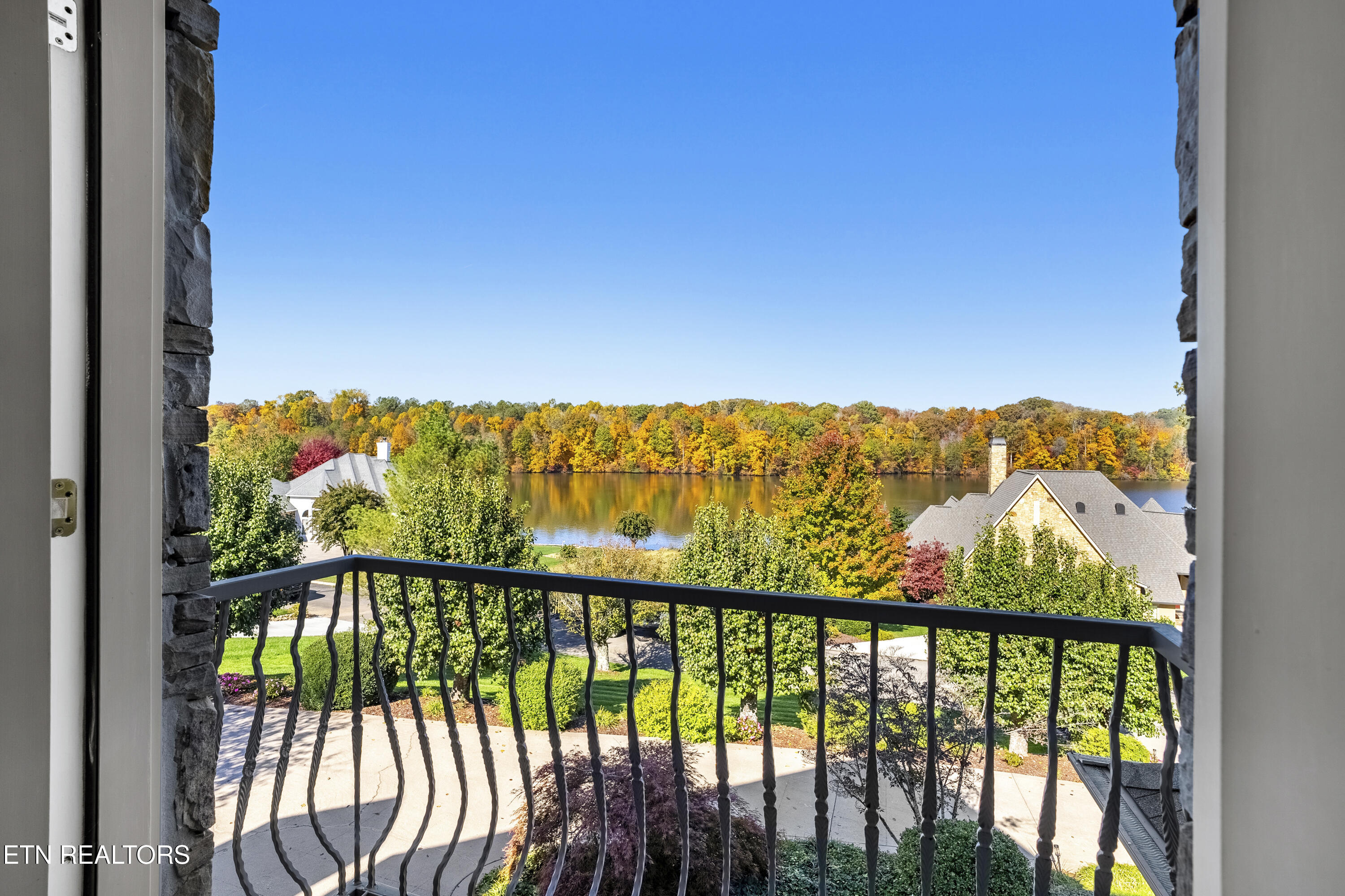 310 Pineberry Drive Vonore TN 37885