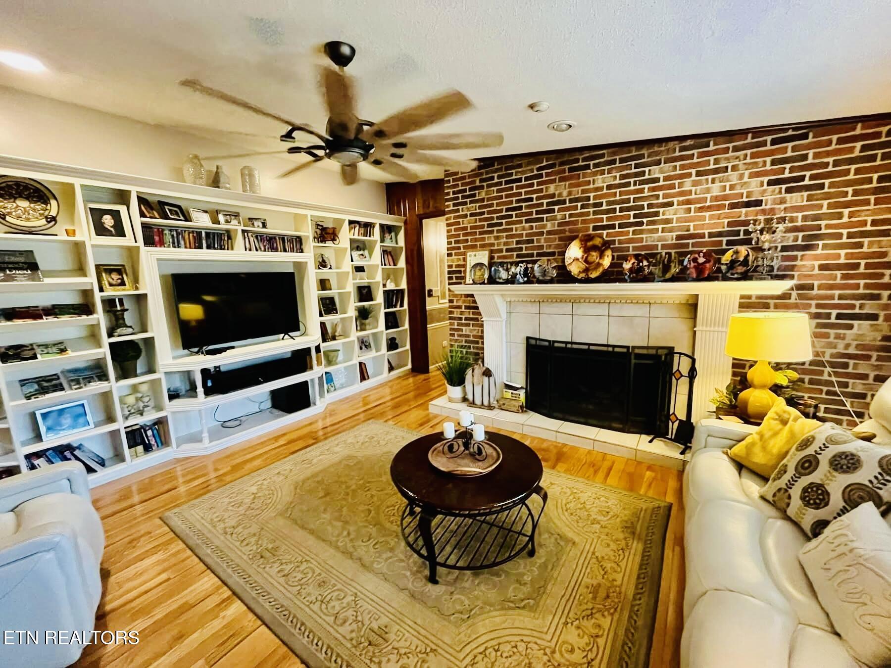 242 Adams Lane Jellico TN 37762