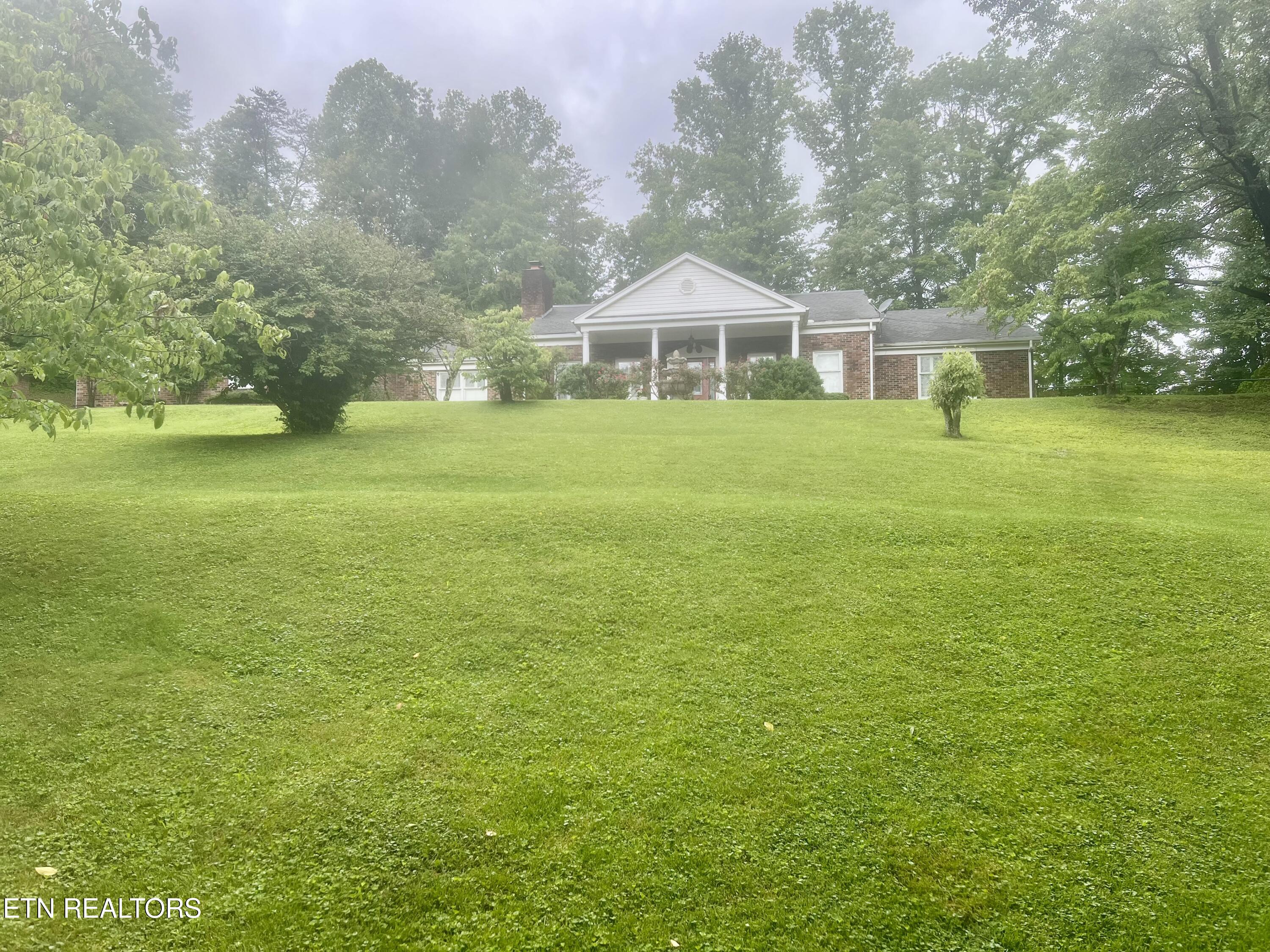 242 Adams Lane Jellico TN 37762