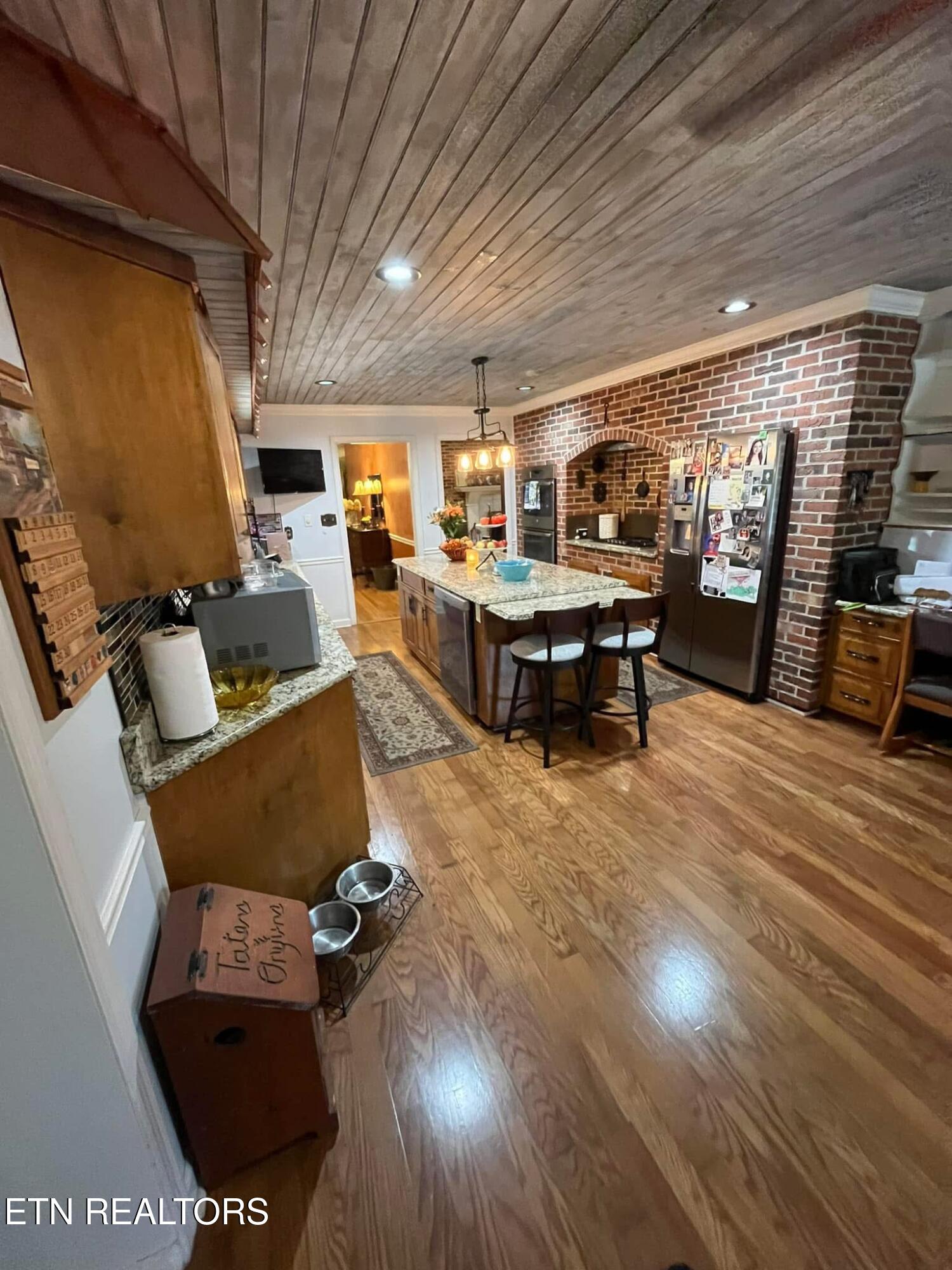 242 Adams Lane Jellico TN 37762