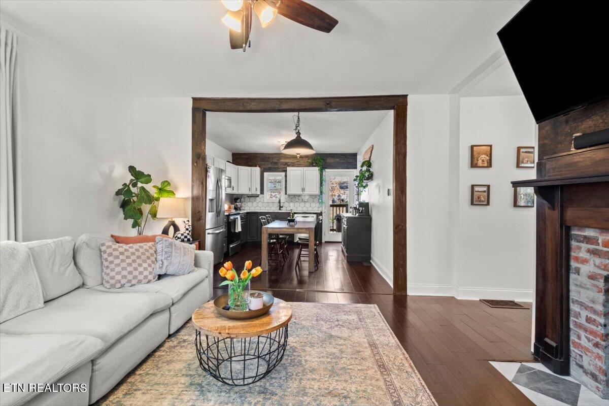 2015 Mccroskey Avenue Knoxville TN 37917