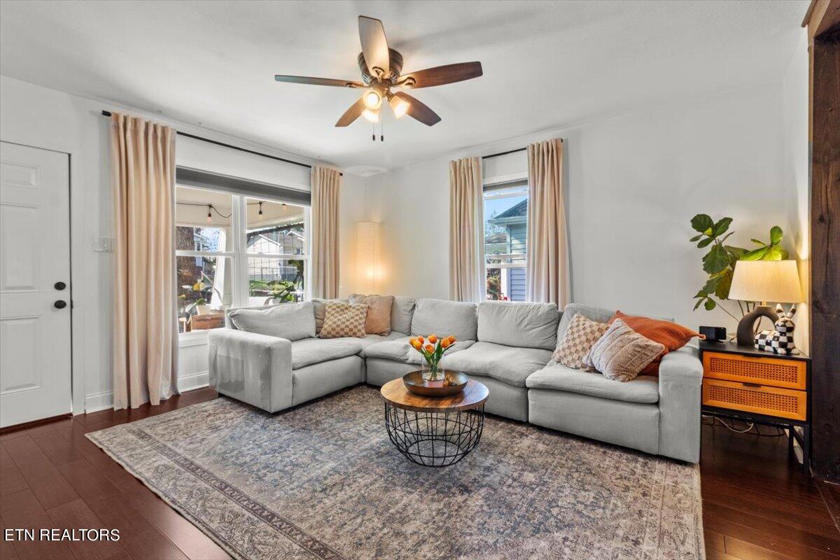 2015 Mccroskey Avenue Knoxville TN 37917