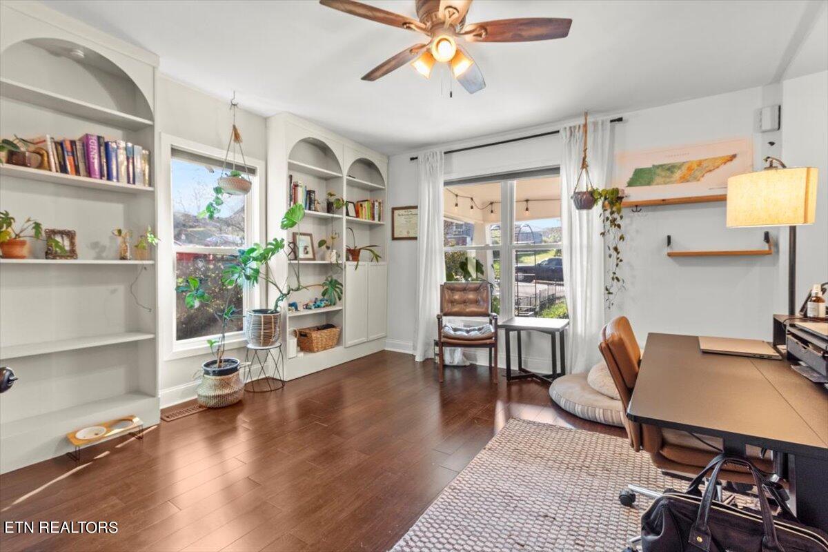 2015 Mccroskey Avenue Knoxville TN 37917