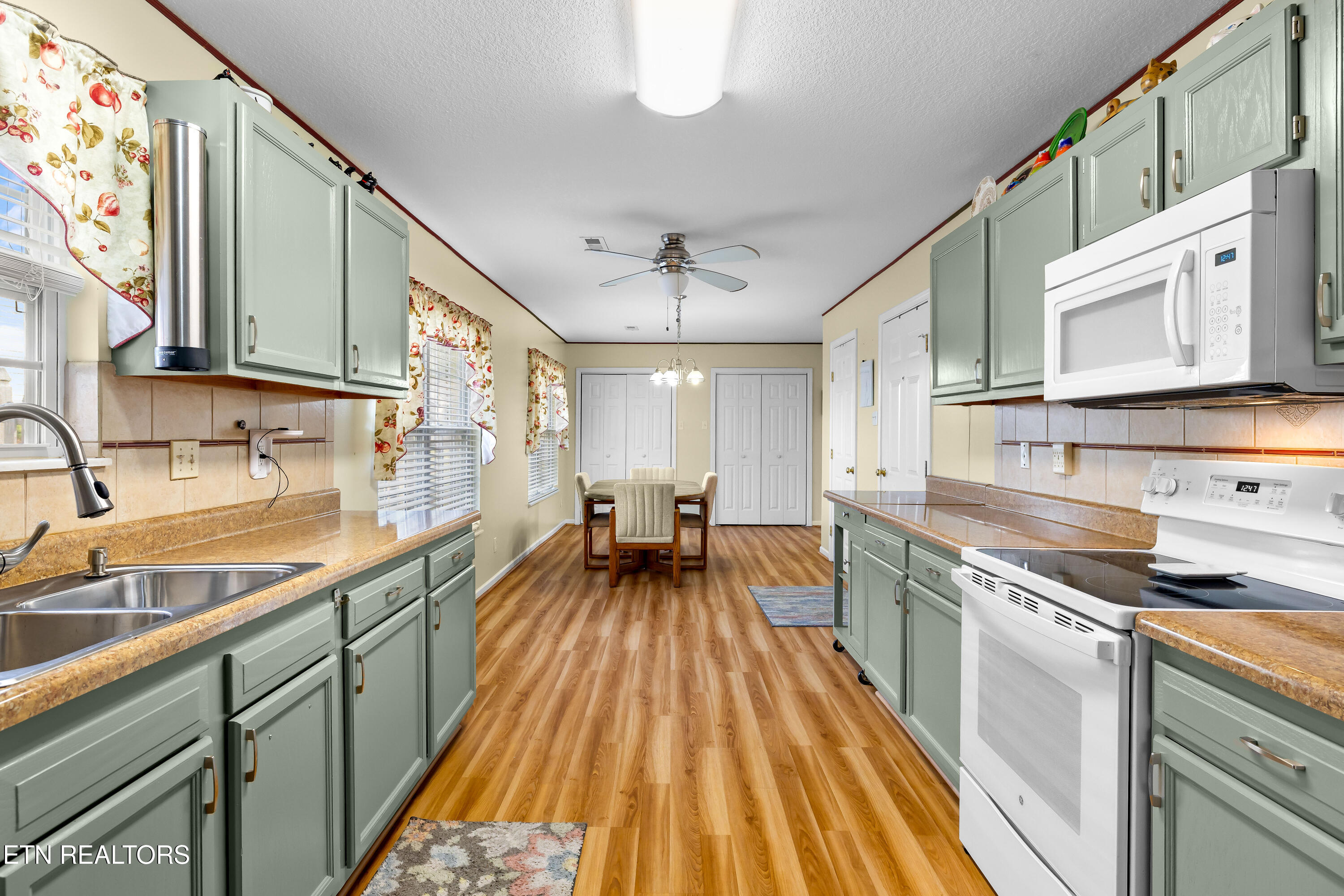 3002 Country Meadows Lane Maryville TN 37803