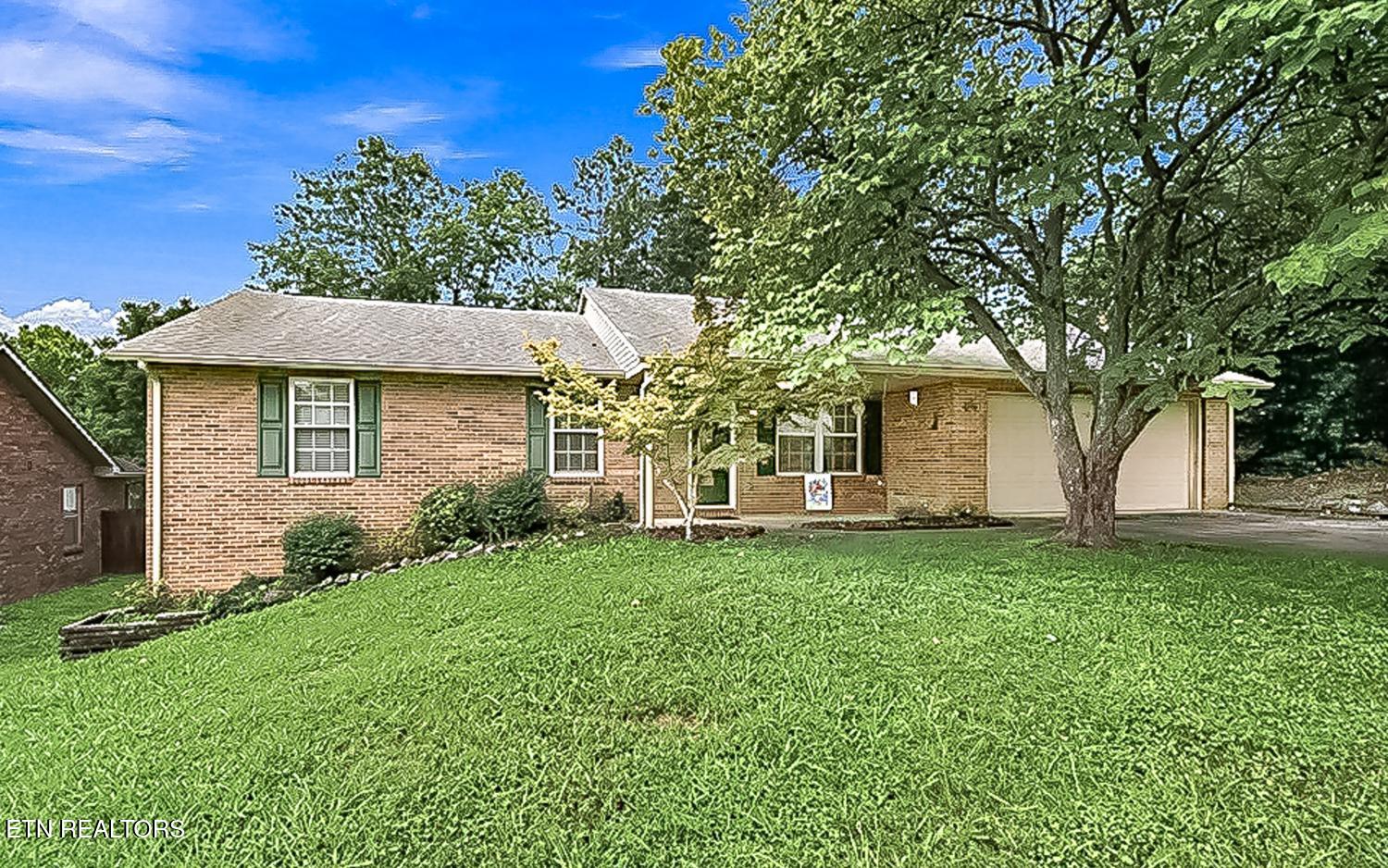 2130 Tuscany Gardens Drive Powell TN 37849
