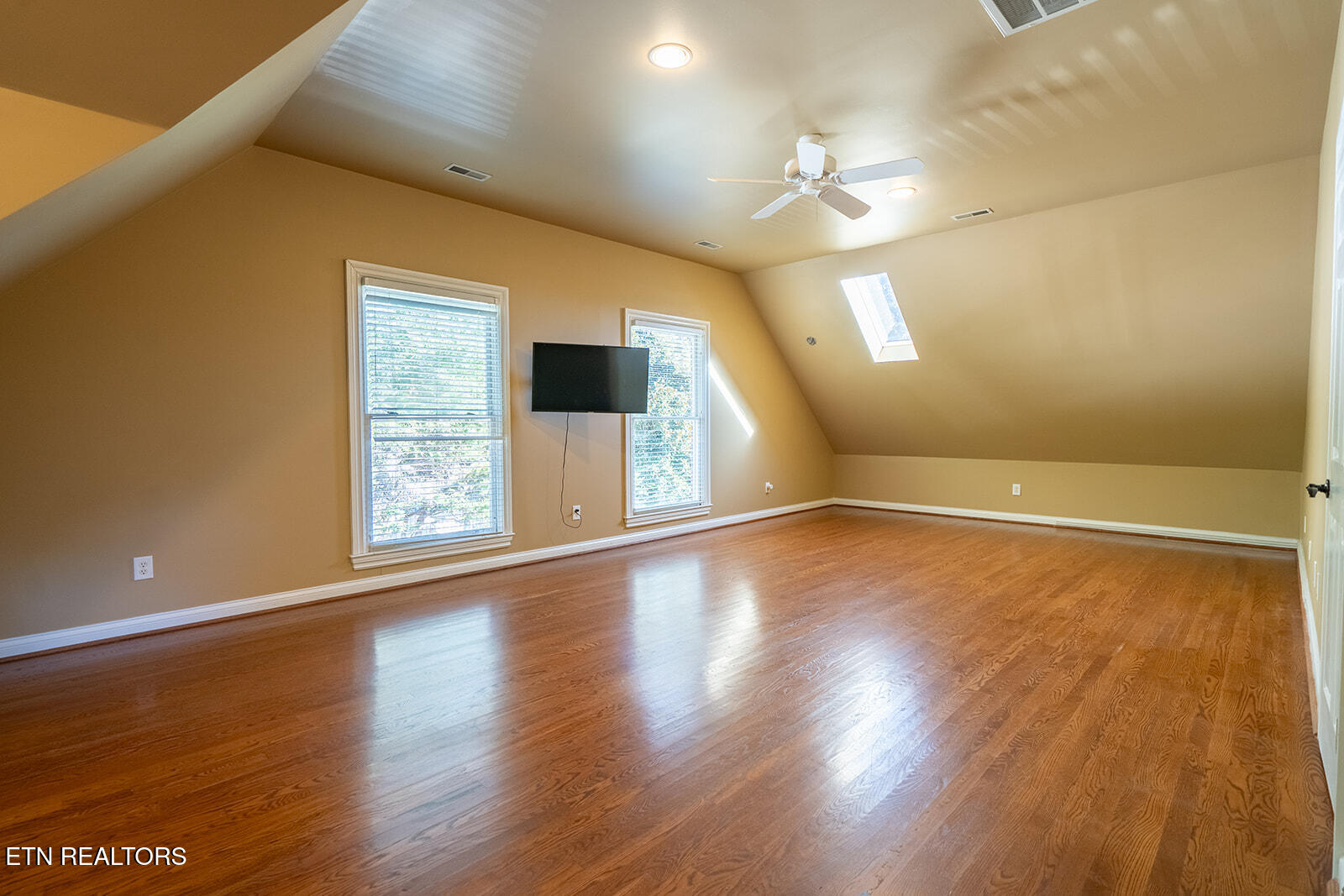 1944 Chiswick Road Knoxville TN 37922