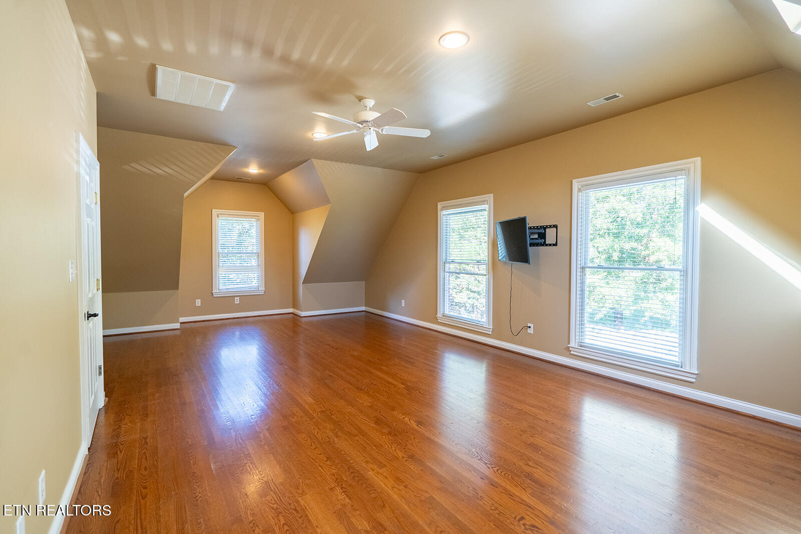1944 Chiswick Road Knoxville TN 37922
