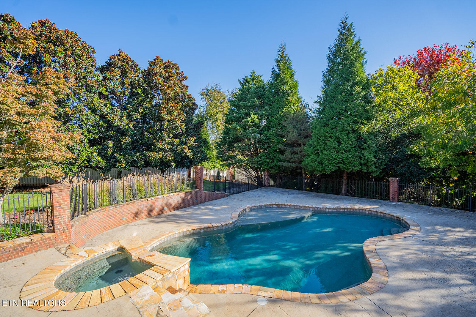 1944 Chiswick Road Knoxville TN 37922