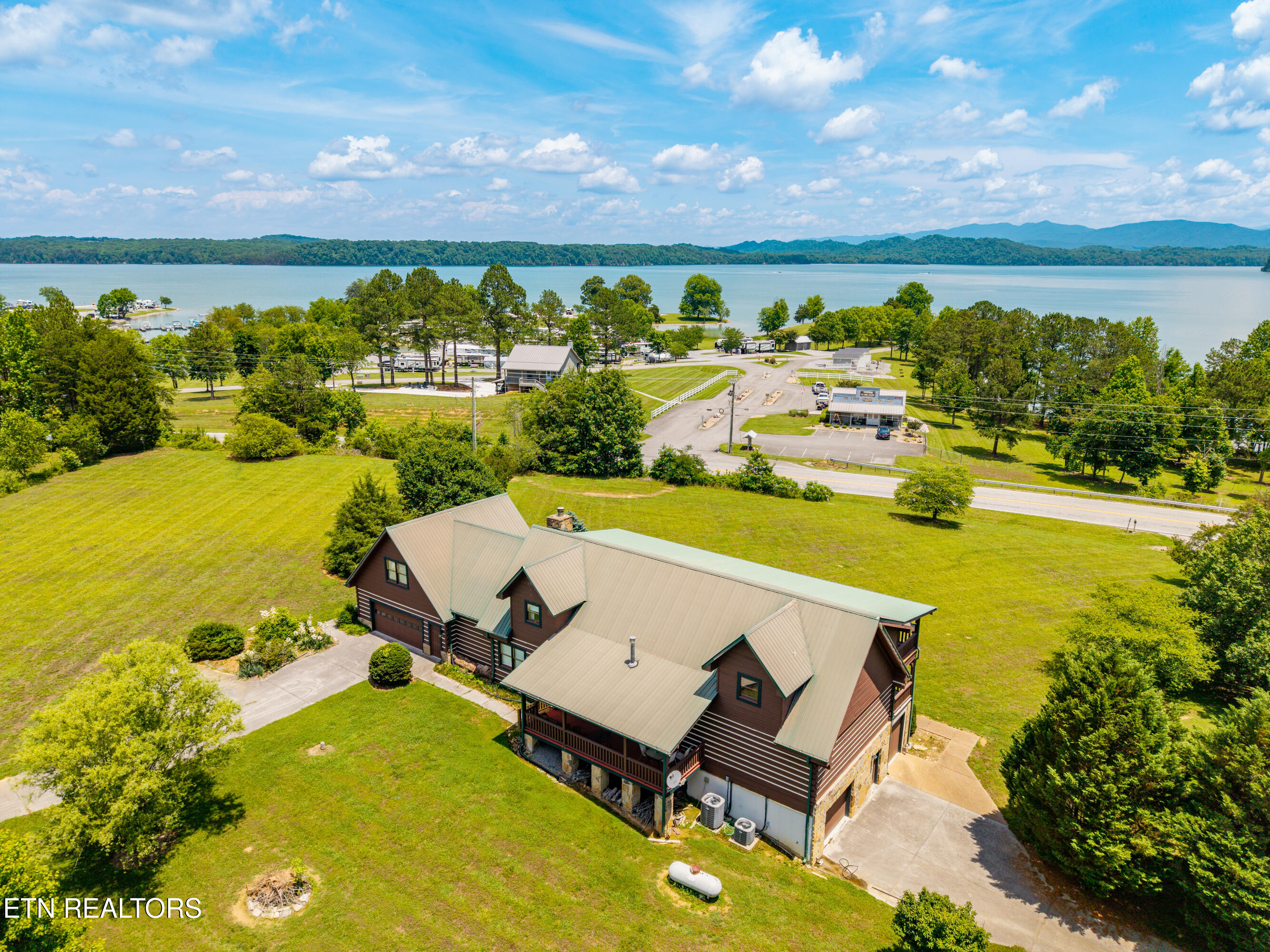1340 Highway 360 Vonore TN 37885