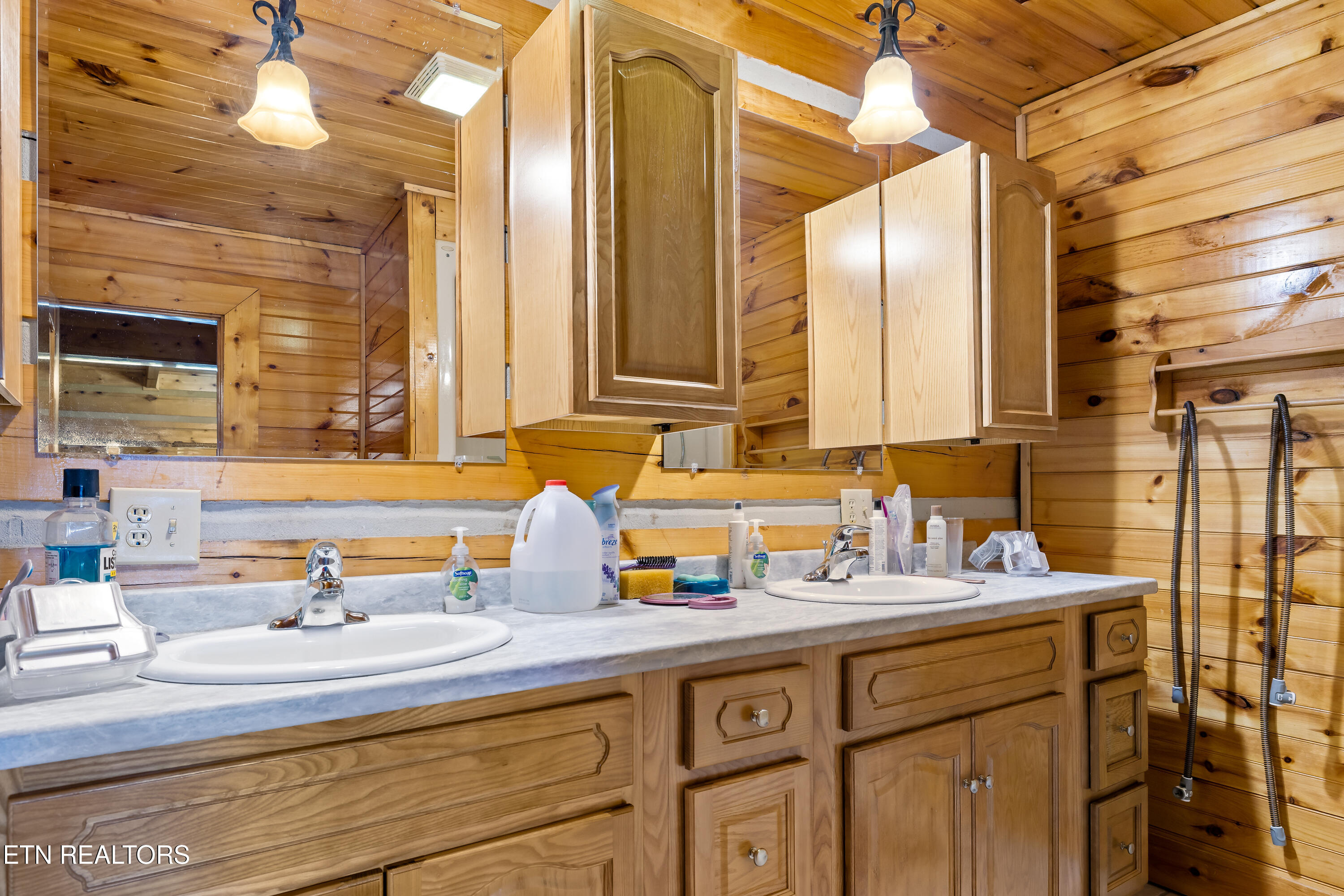 1340 Highway 360 Vonore TN 37885