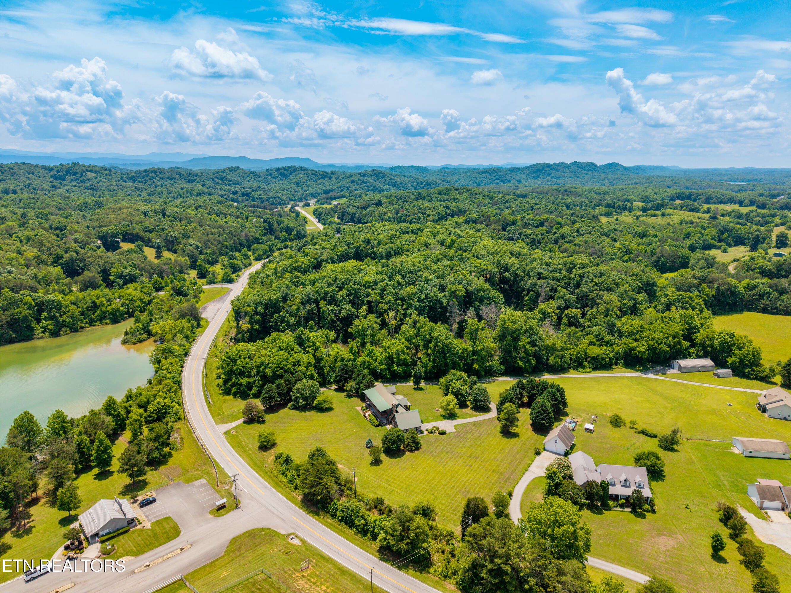1340 Highway 360 Vonore TN 37885