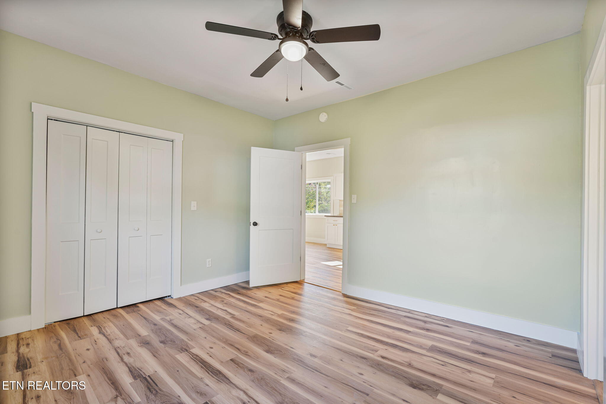 1716 Minnis Avenue Knoxville TN 37920