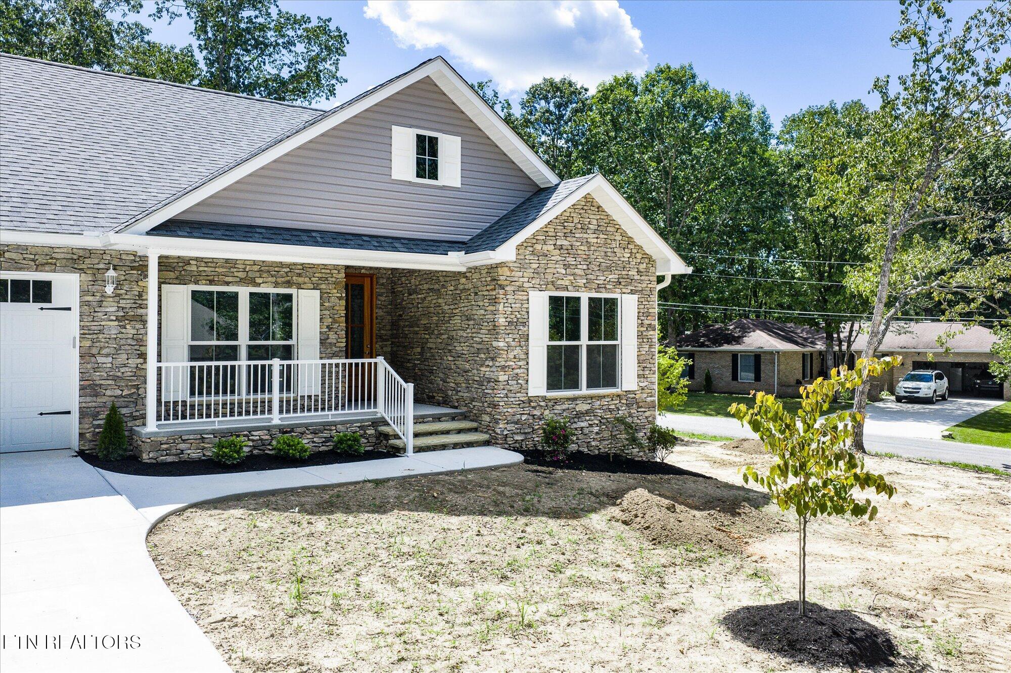 145 Lakeside Drive Crossville TN 38558