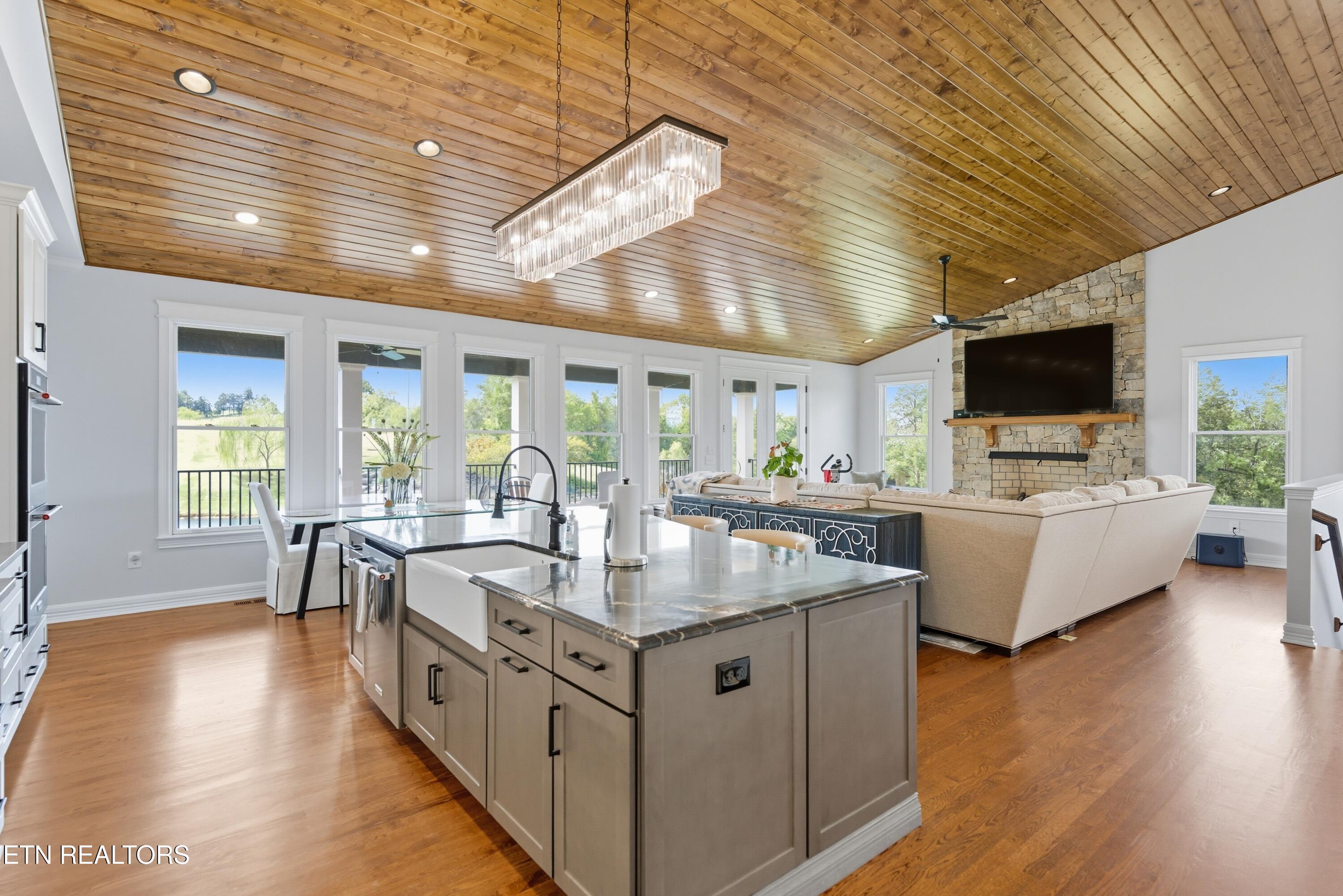 3239 Highway 61, West Andersonville TN 37705