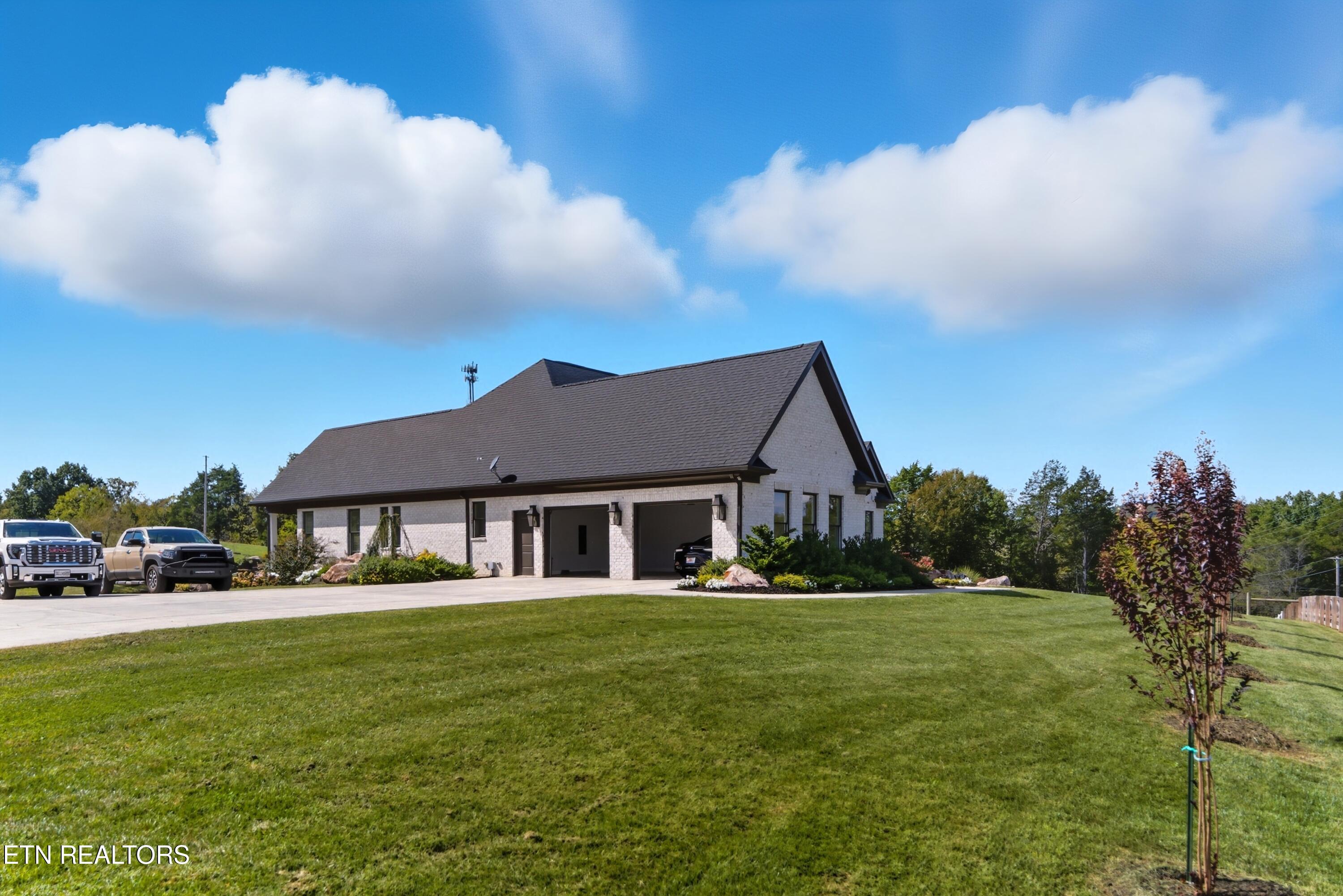 3239 Highway 61, West Andersonville TN 37705