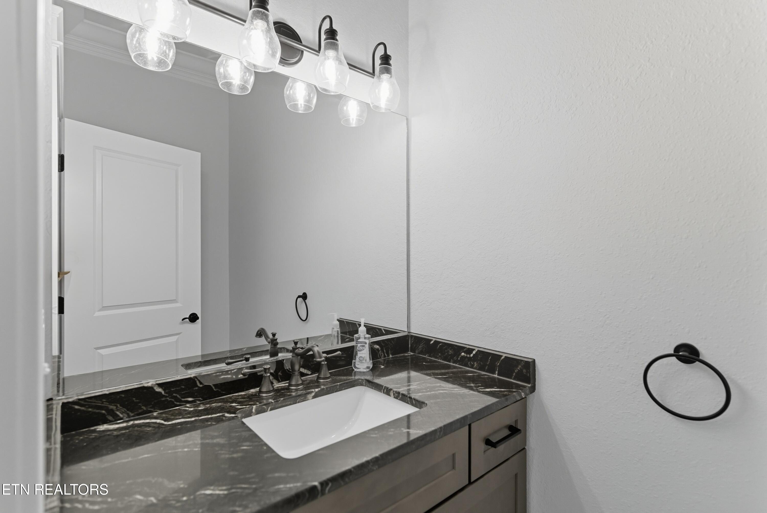 3239 Highway 61, West Andersonville TN 37705