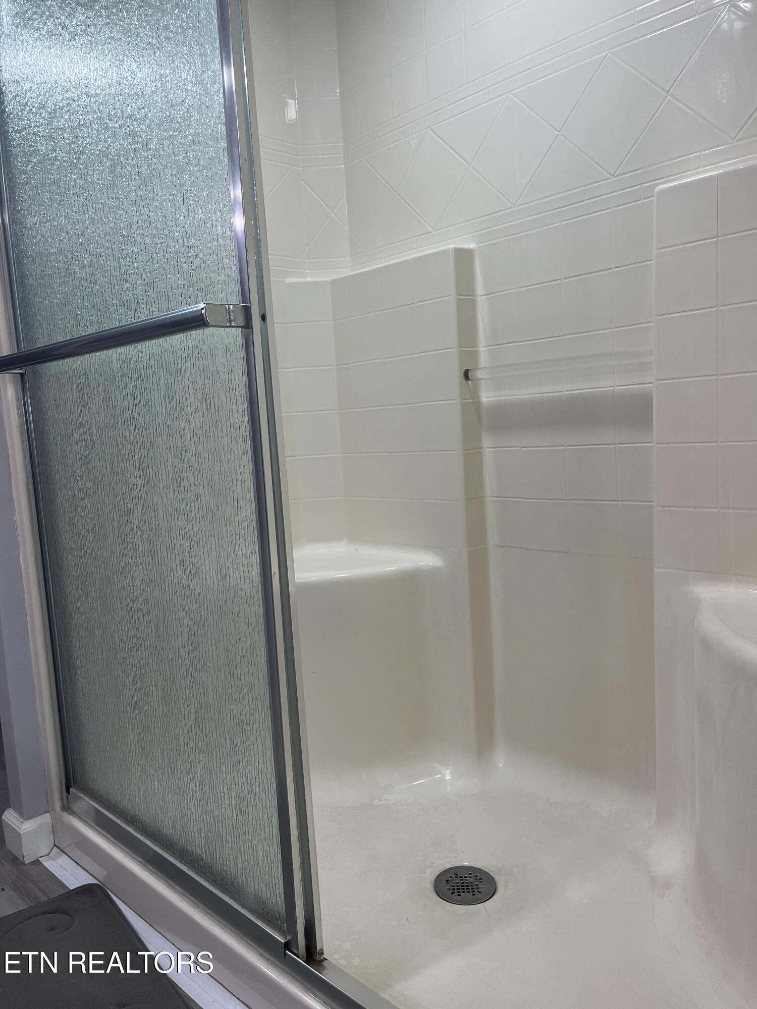 155 Commanche Trail Crossville TN 38572