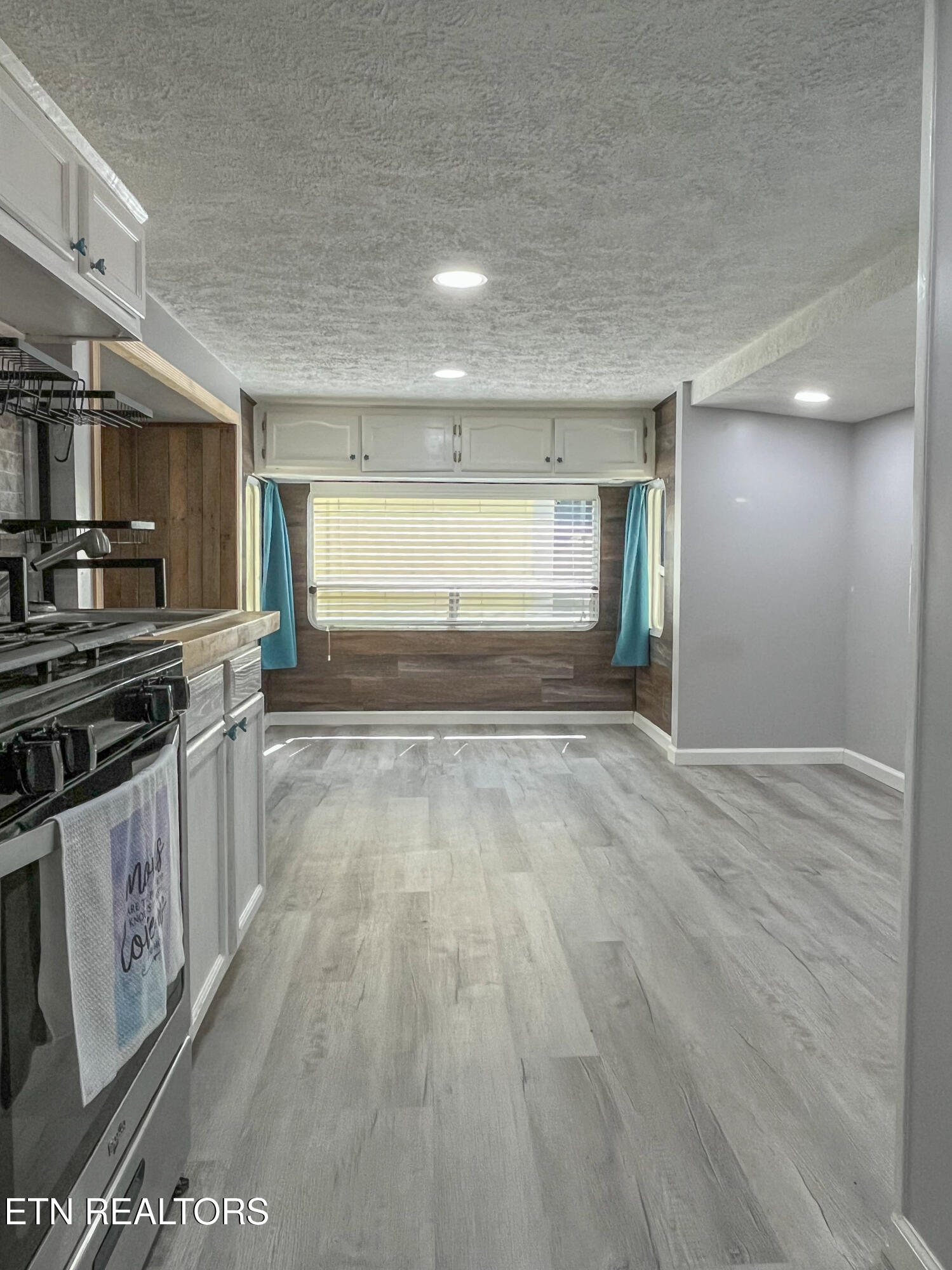 155 Commanche Trail Crossville TN 38572