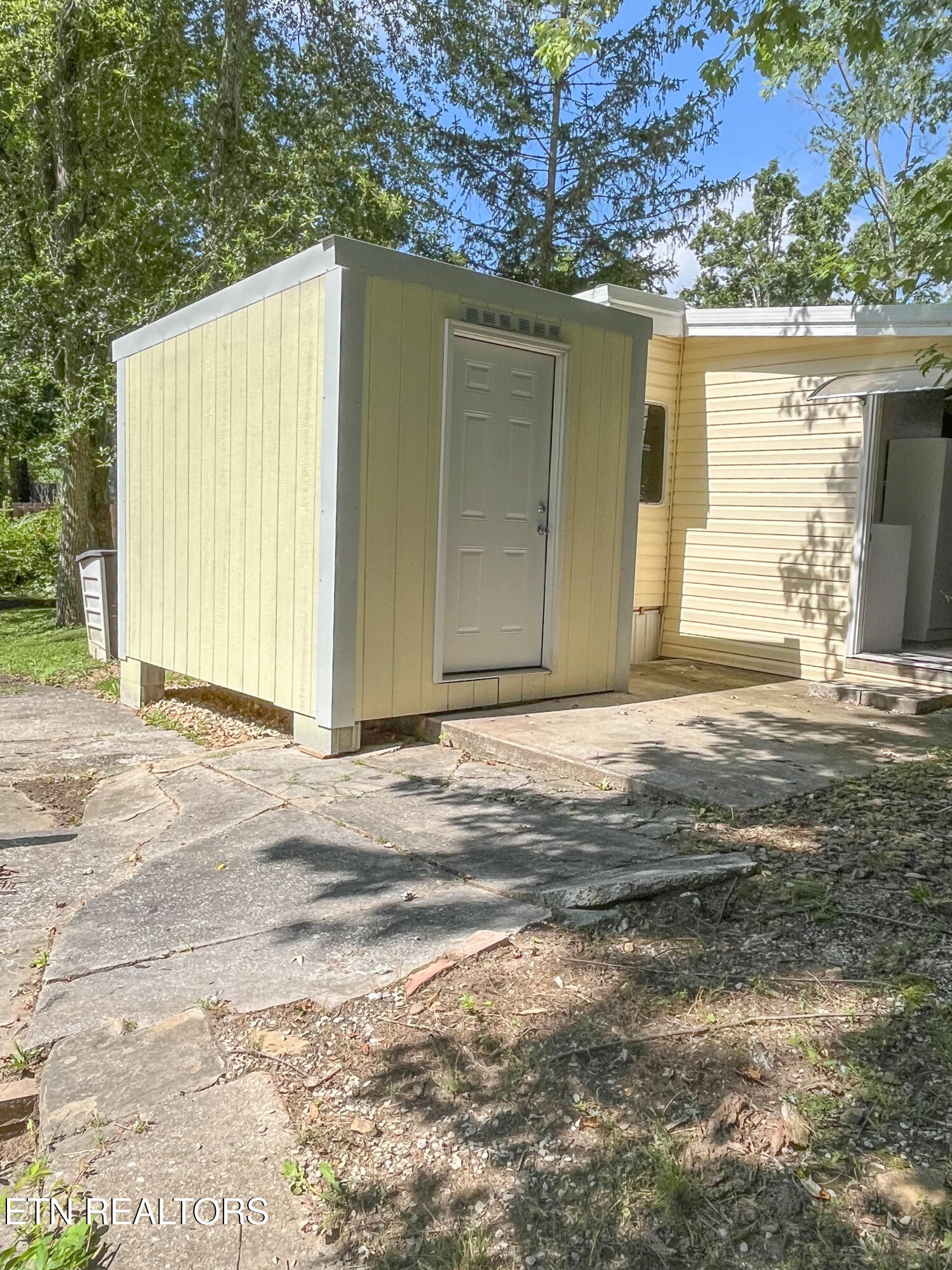 155 Commanche Trail Crossville TN 38572