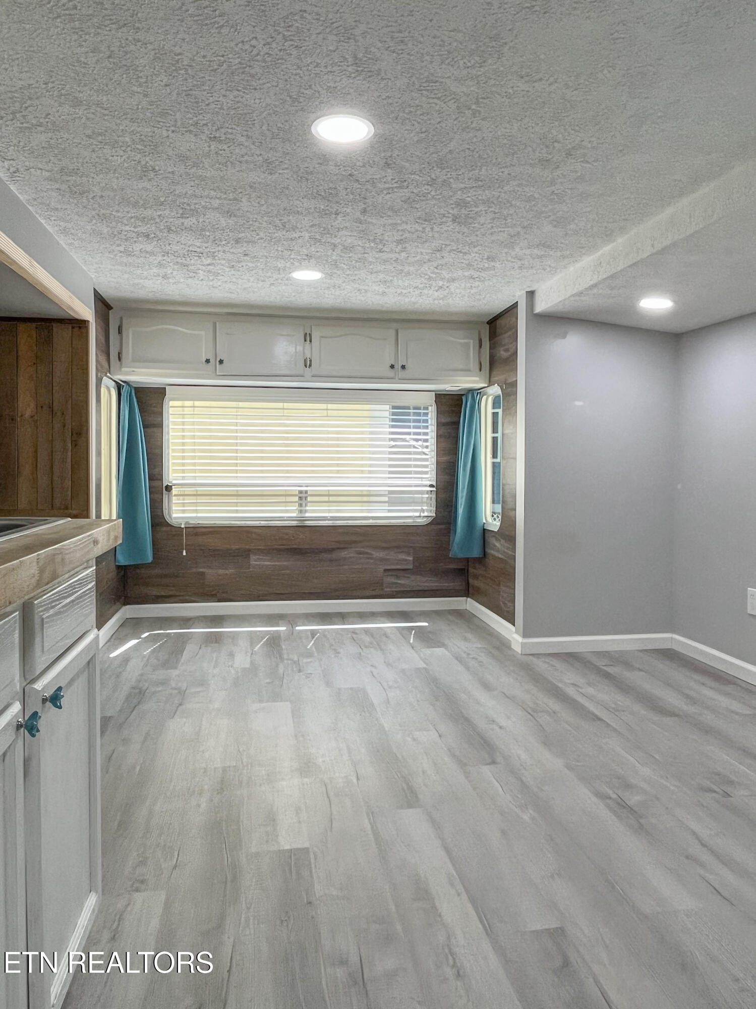 155 Commanche Trail Crossville TN 38572