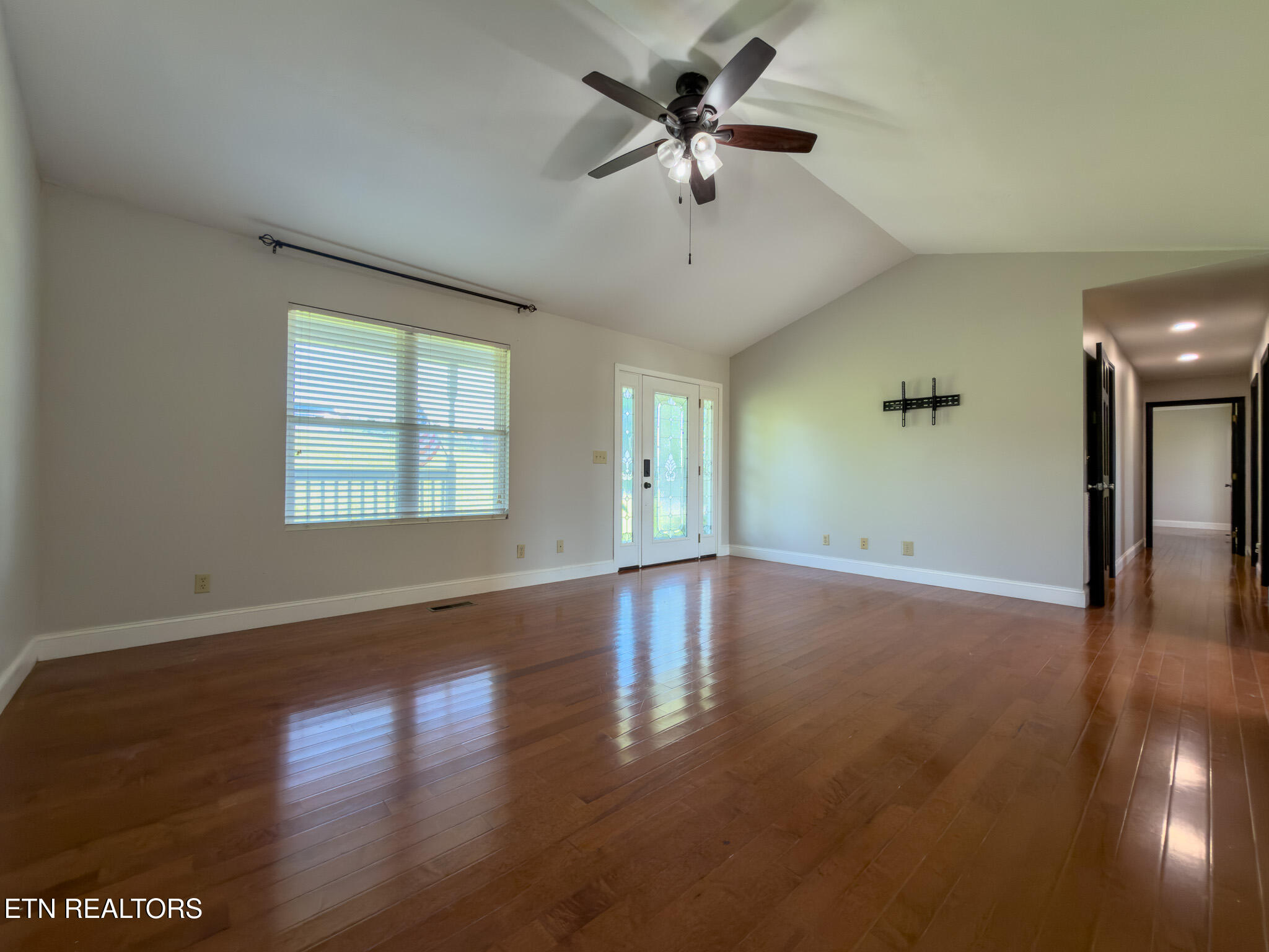 185 Hillview Lane Loudon TN 37774