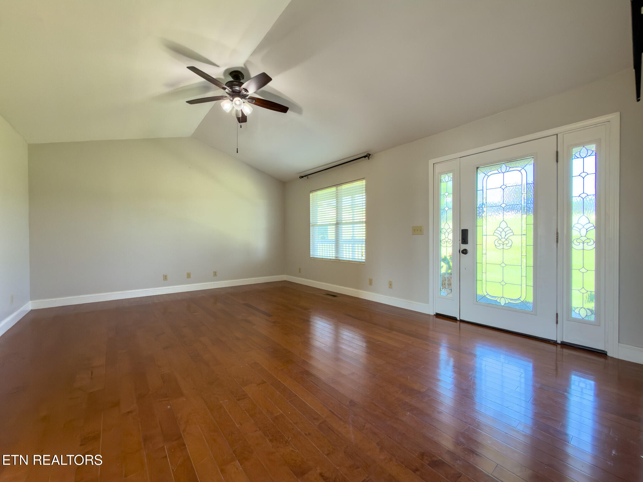 185 Hillview Lane Loudon TN 37774