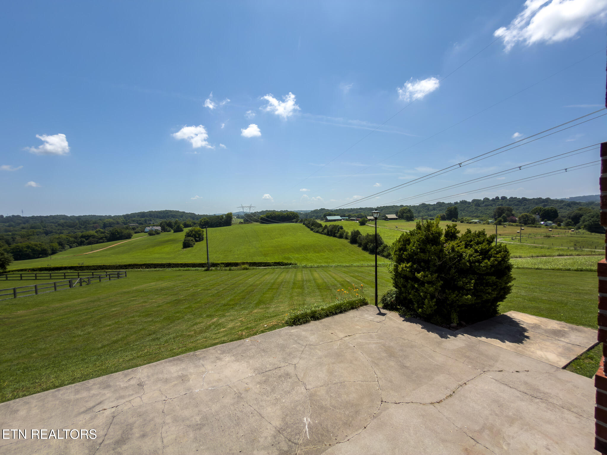 185 Hillview Lane Loudon TN 37774