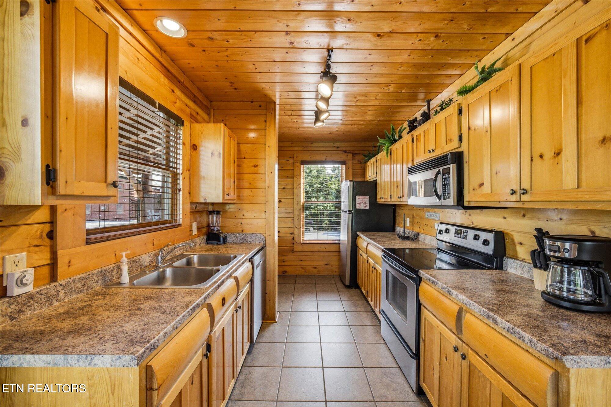 2809 White Oak Ridge Lane Sevierville TN 37862