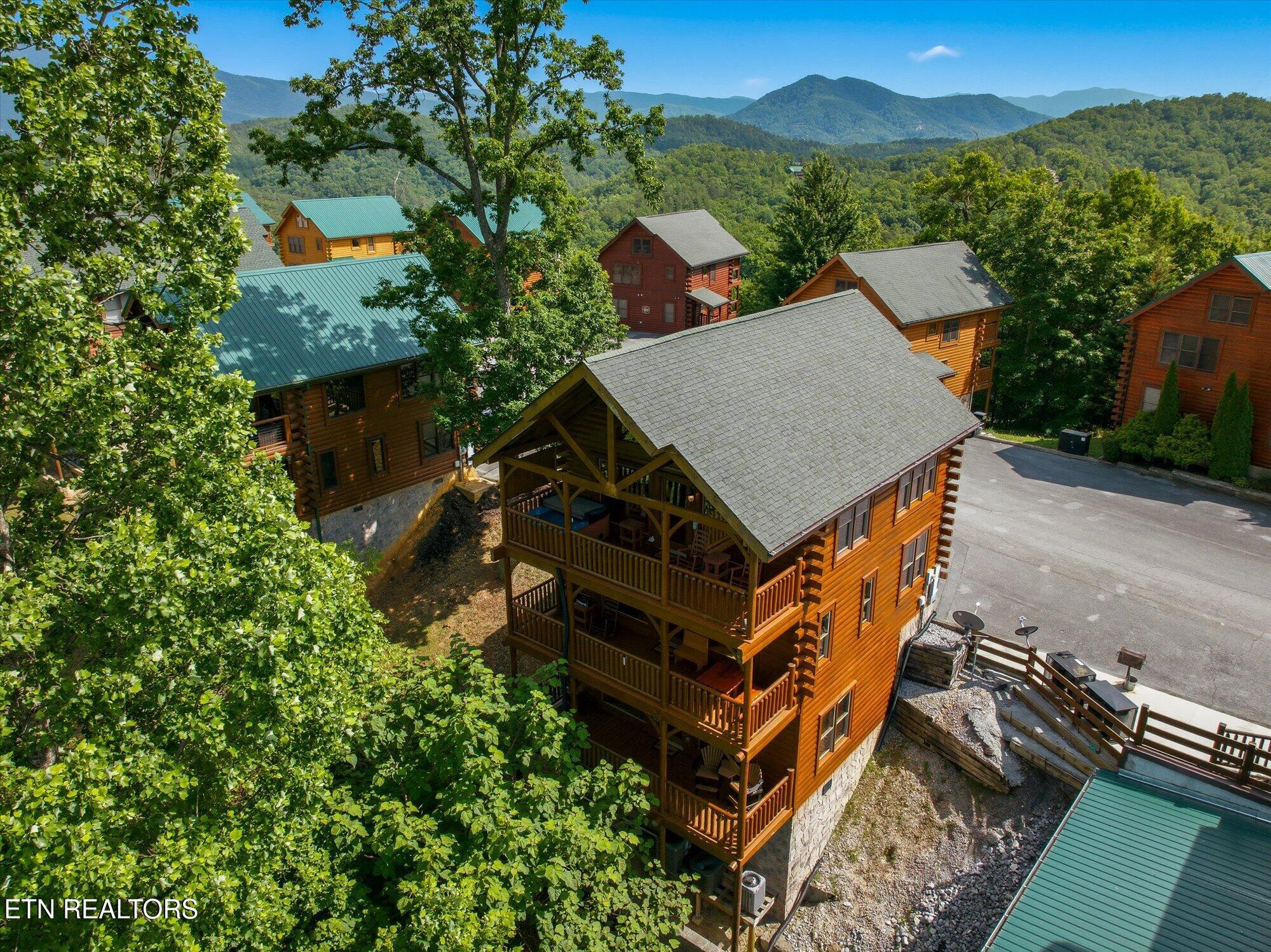 2809 White Oak Ridge Lane Sevierville TN 37862