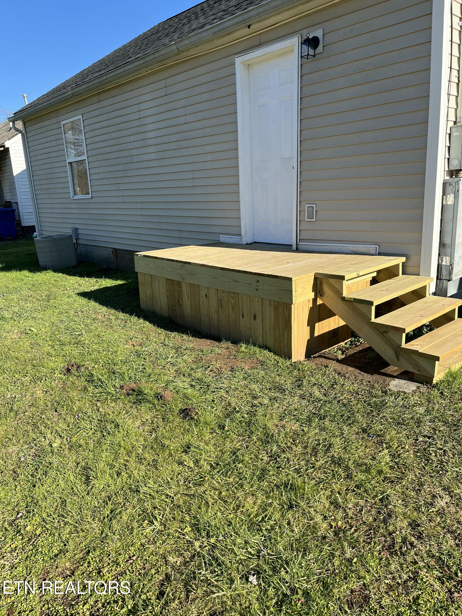 523 S Kingston Avenue S Rockwood TN 37854